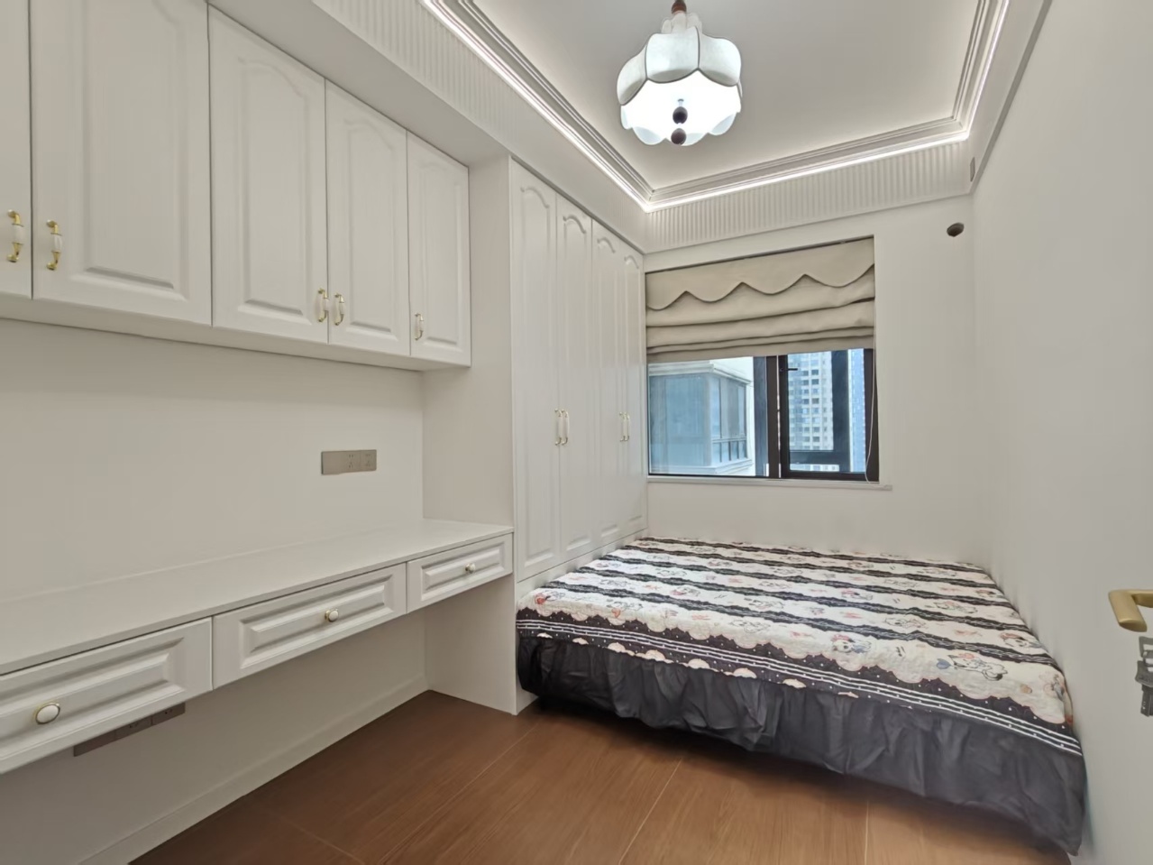 中房天玺湾  4室2厅2卫    96.8万室内图