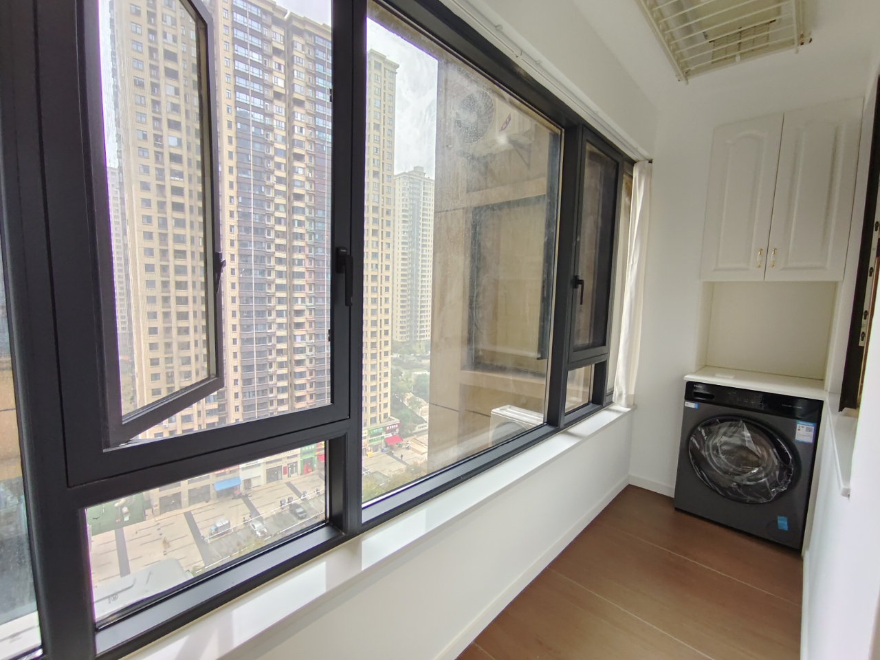 中房天玺湾  4室2厅2卫    96.8万室内图