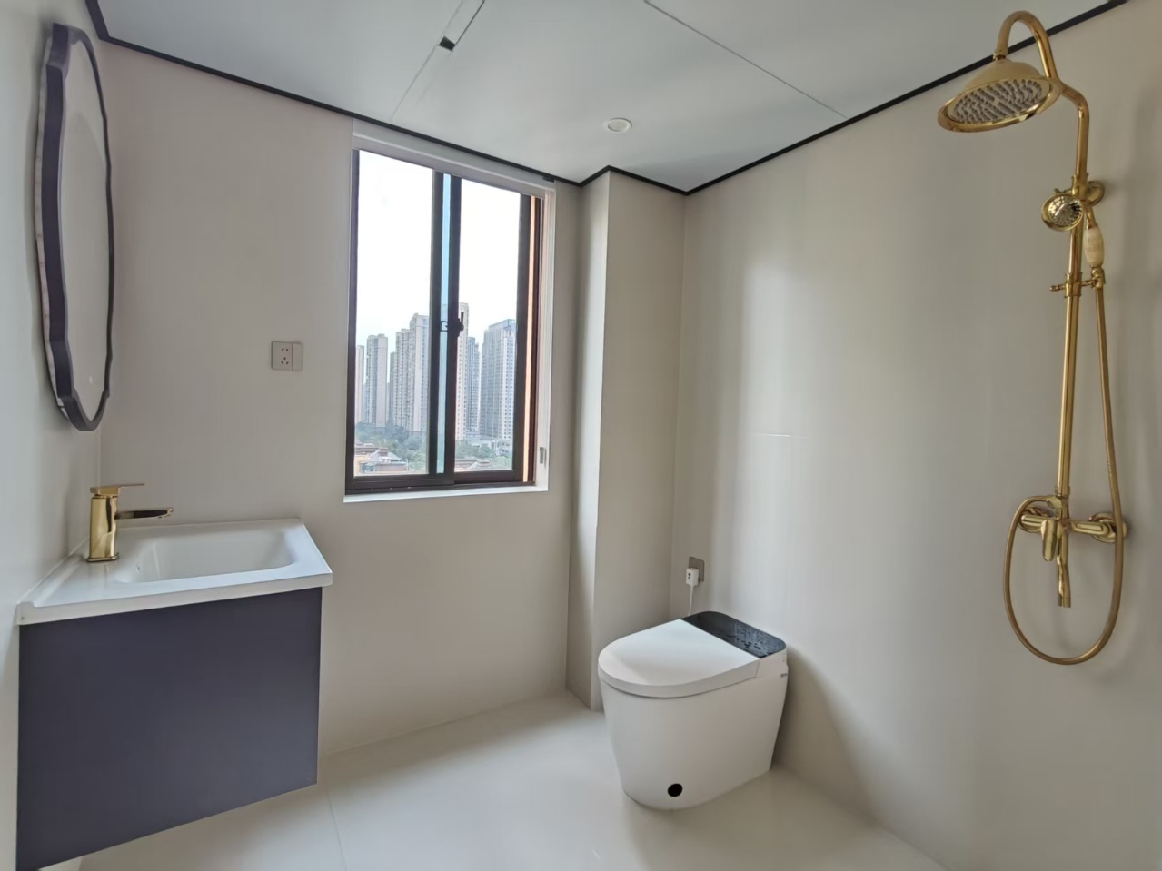 中房天玺湾  4室2厅2卫    96.8万室内图