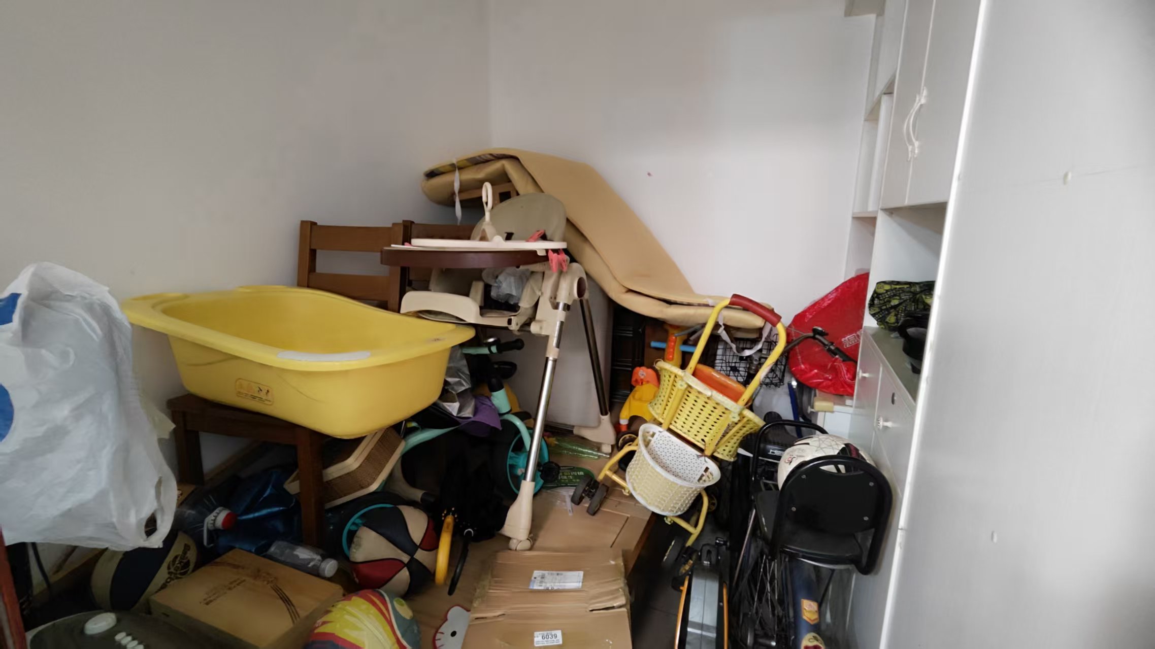 翠谷城  3室2厅1卫    46.0万 翠谷城  3室2厅1卫    46.0万室内图