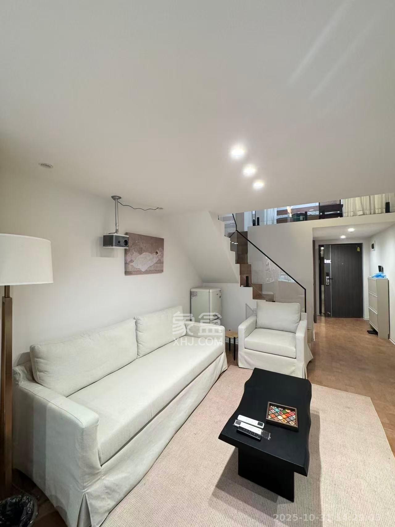 复地滨江金融中心  2室1厅1卫    3000.0元/月室内图