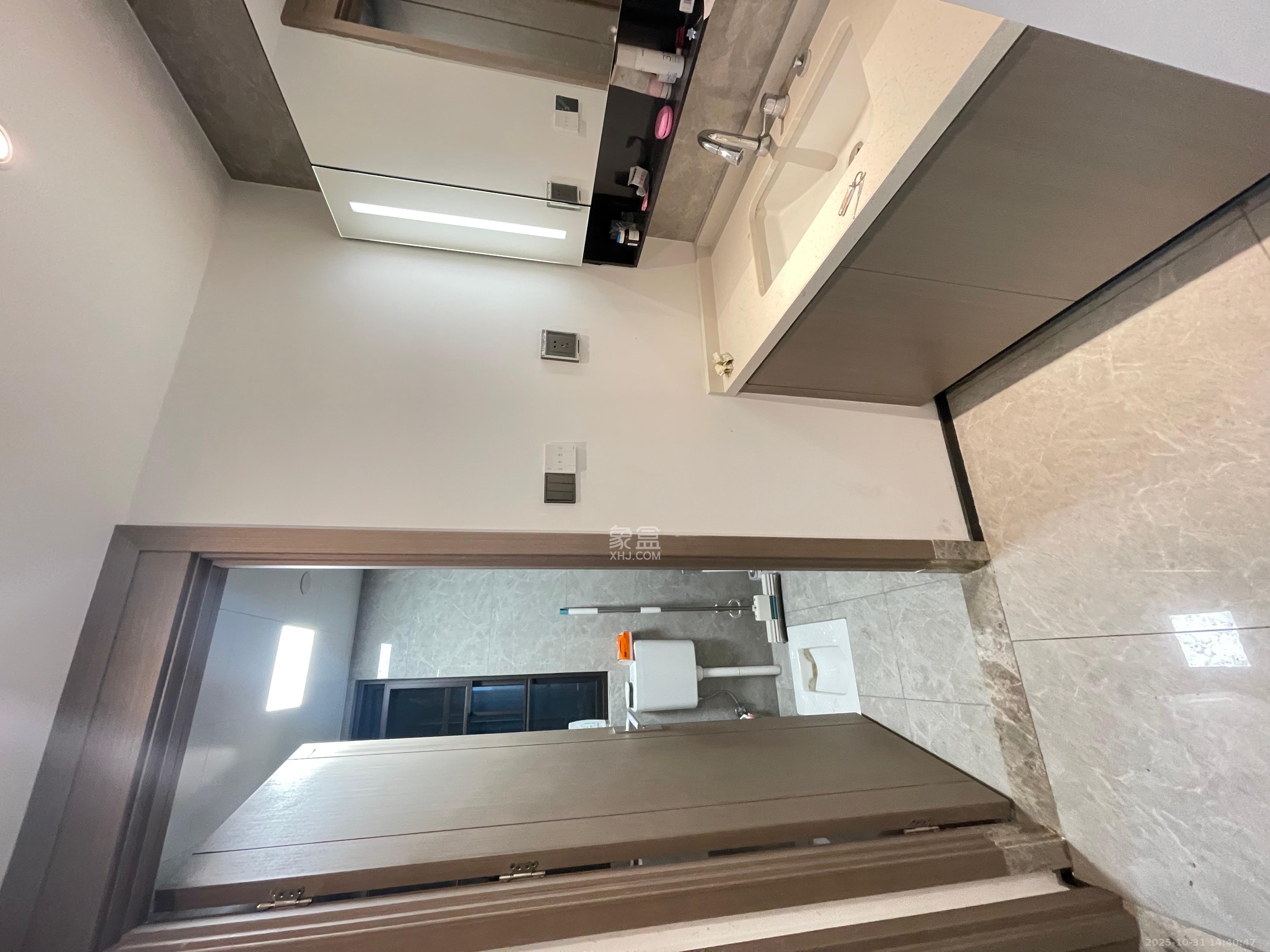 长房星城天地  3室2厅2卫    4500.0元/月室内图