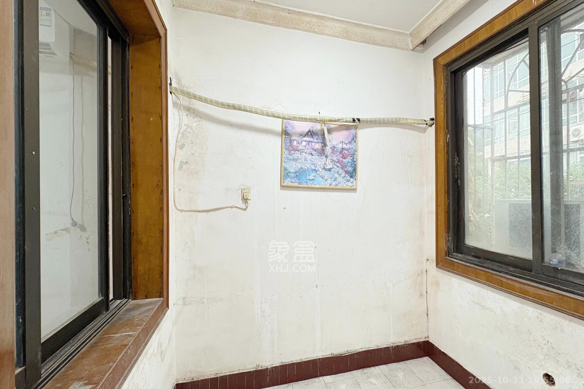 燕山街社区  3室1厅1卫    50.0万其他