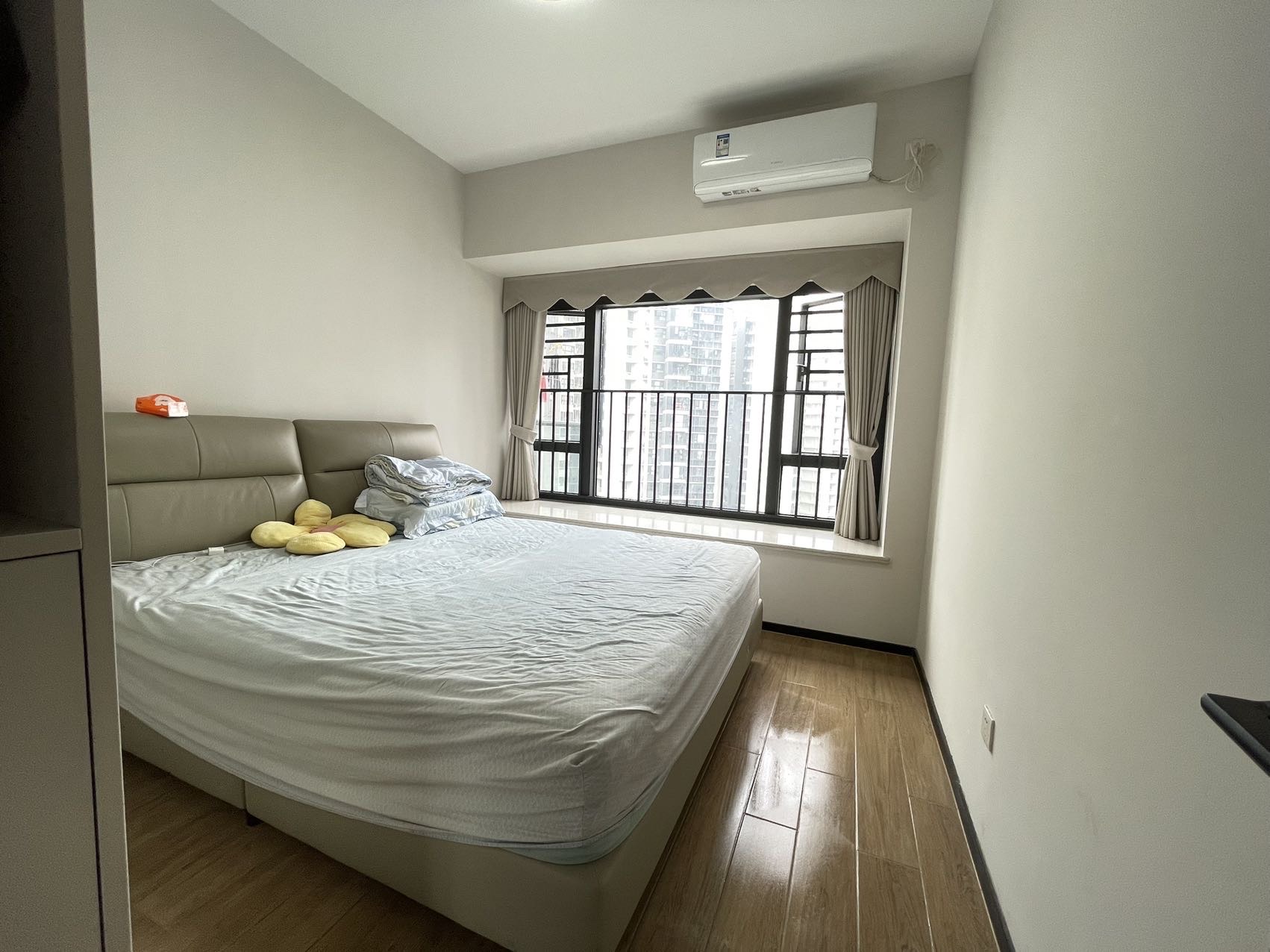 中海汇德里  4室2厅2卫    7000.0元/月室内图