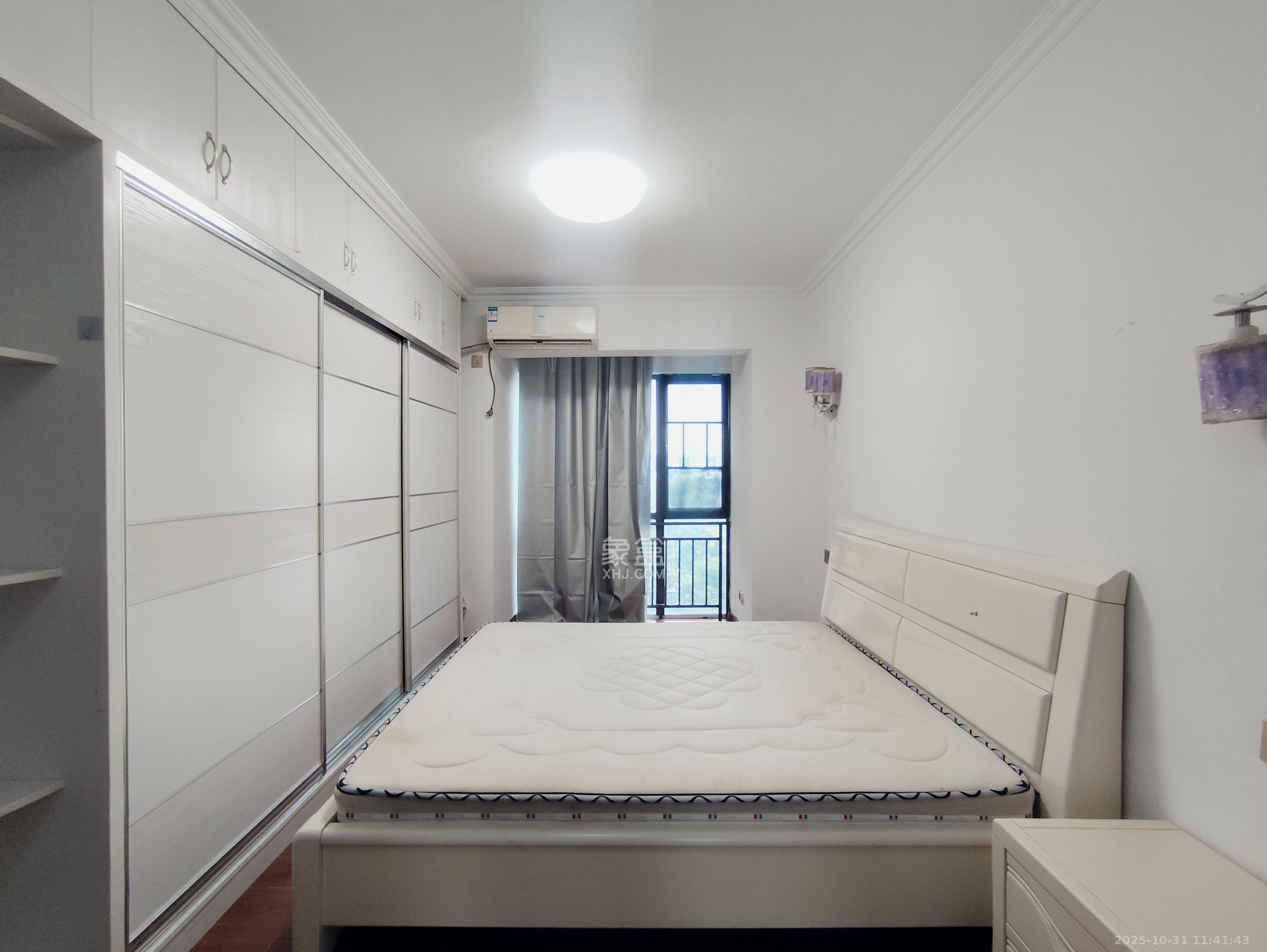 旭辉华庭  3室2厅2卫    2000.0元/月 旭辉华庭  3室2厅2卫    2000.0元/月室内图