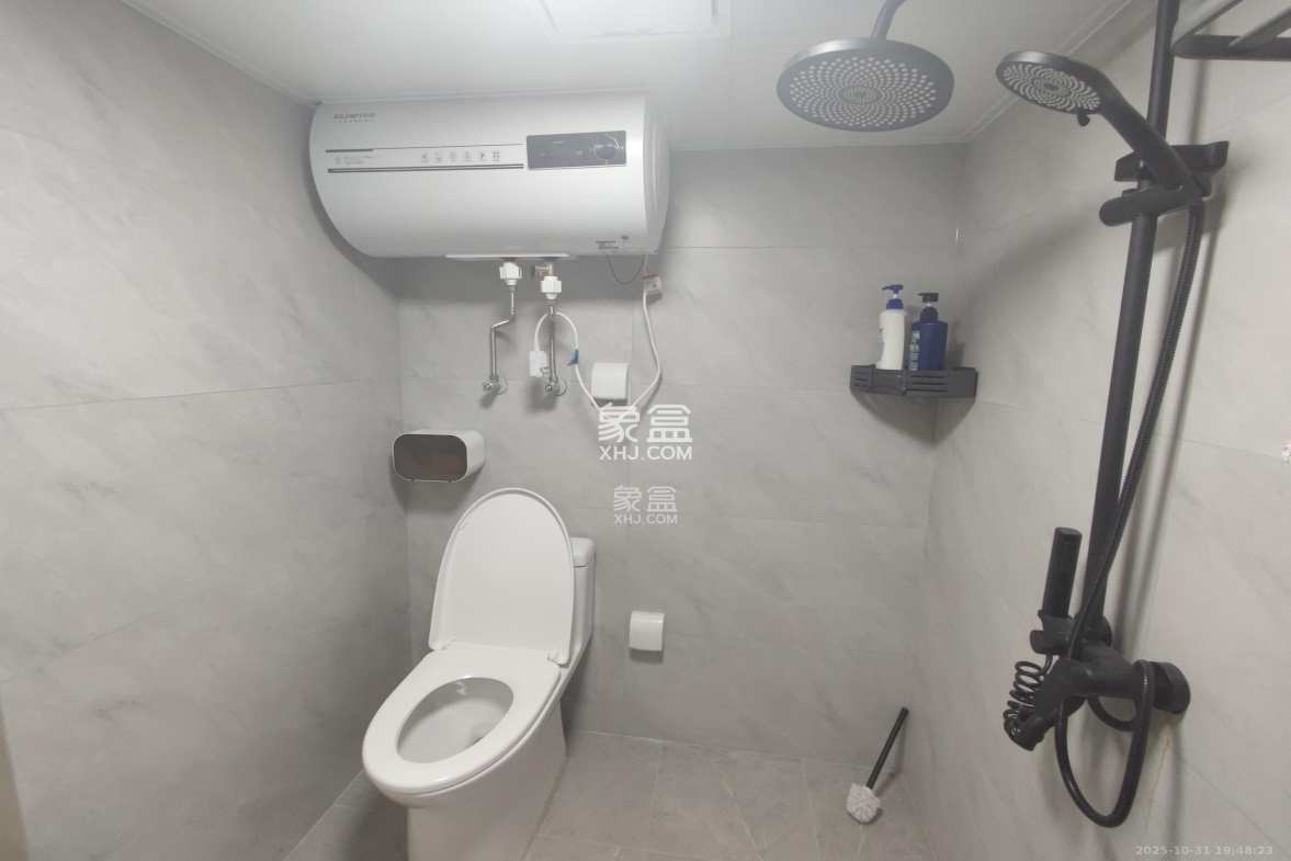 保利天禧EF区 2室1厅1卫 2500.0元/月 保利天禧EF区 2室1厅1卫 2500.0元/月室内图