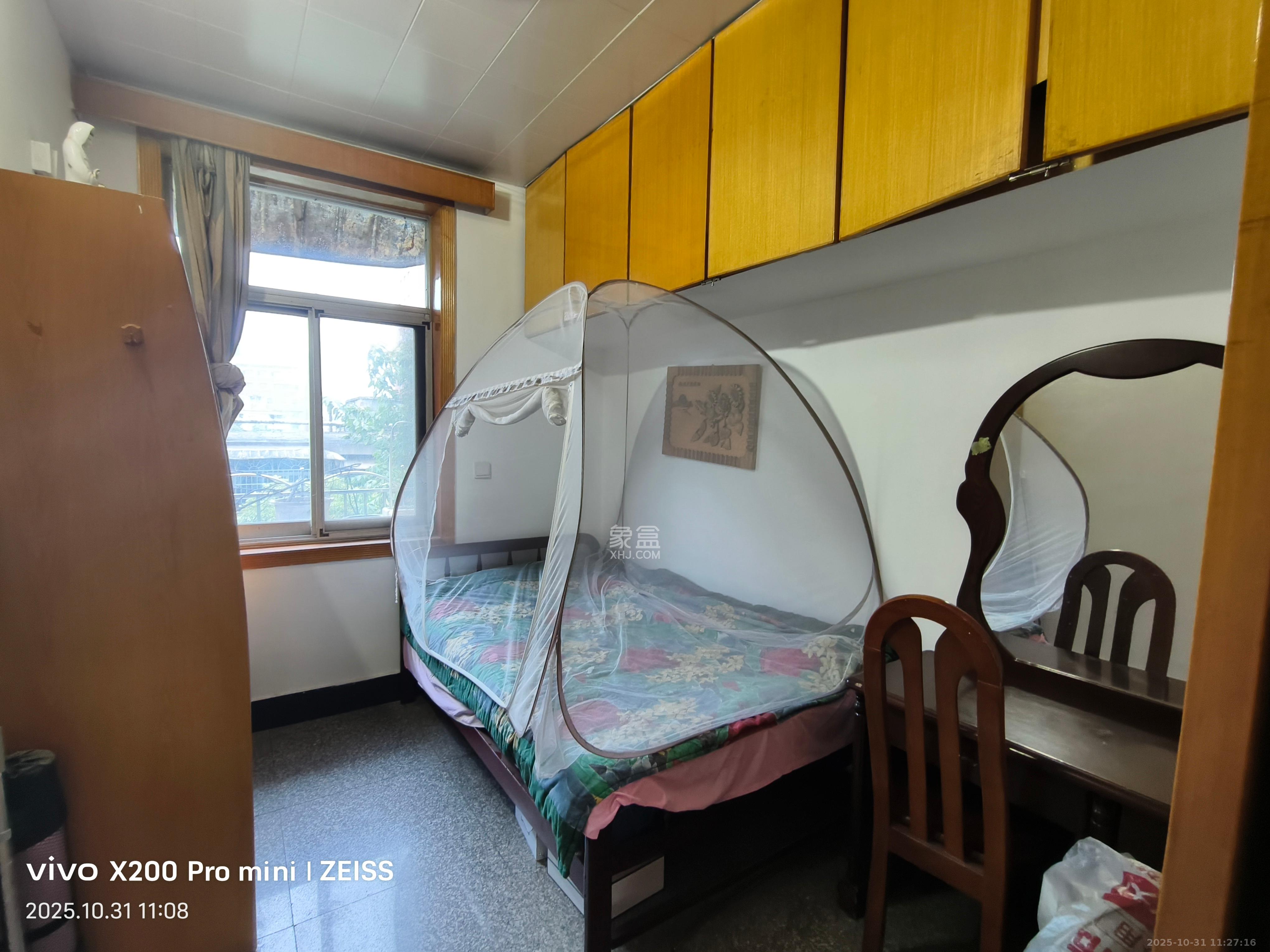 湘雅医院职工宿舍南院  3室1厅1卫    2400.0元/月 湘雅医院职工宿舍南院  3室1厅1卫    2400.0元/月室内图