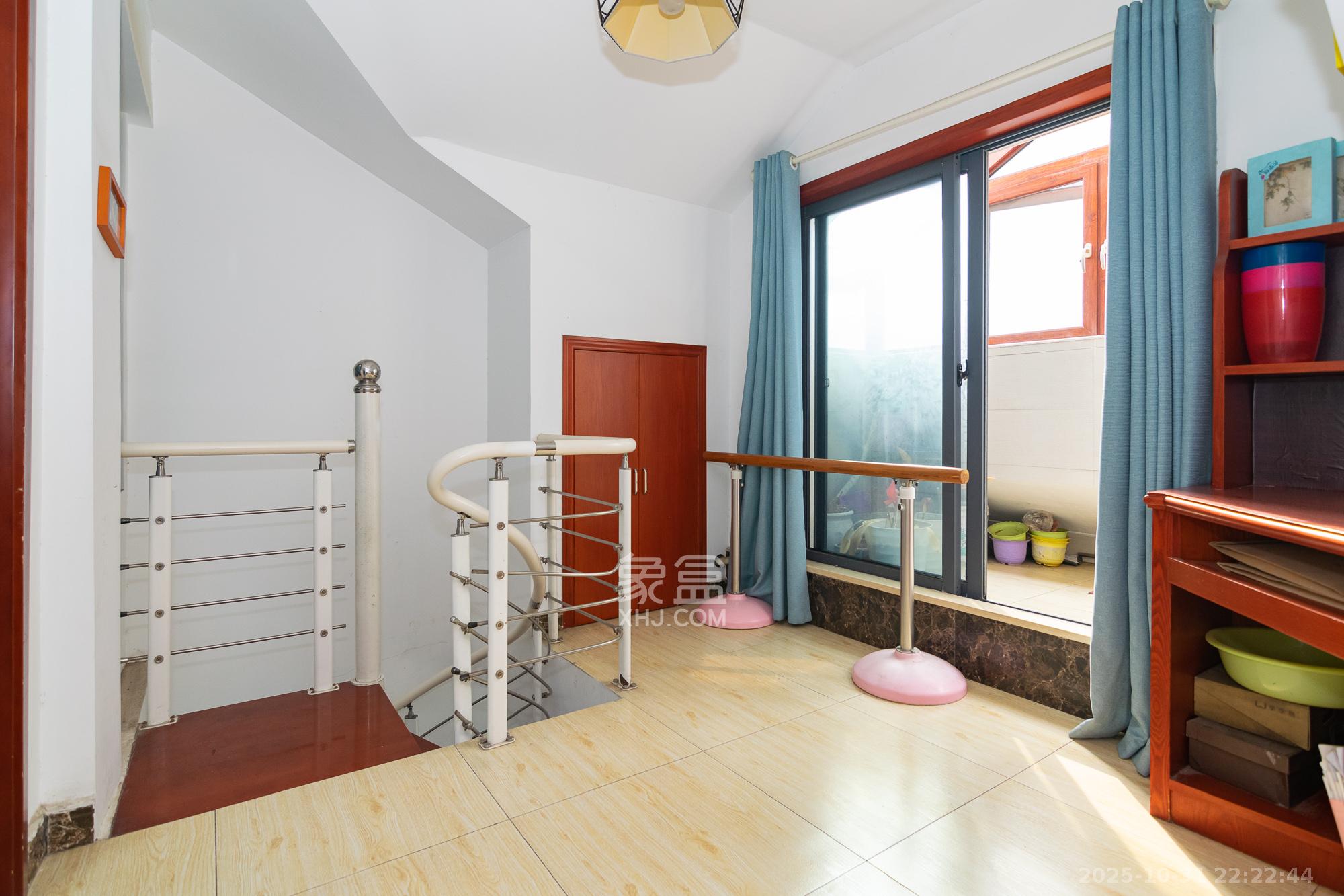 澳海月亮湾  3室2厅2卫    58.0万其他