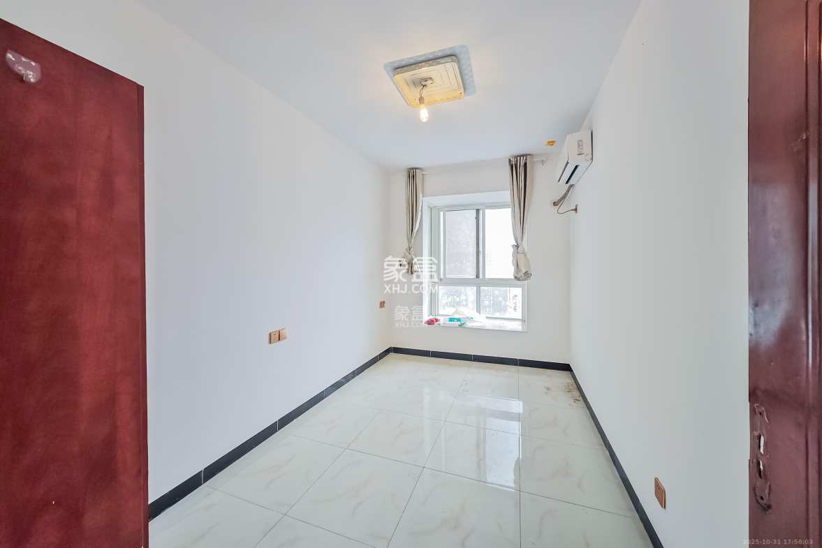 恒丰天湘华庭 3室2厅2卫 78.0万 恒丰天湘华庭 3室2厅2卫 78.0万卧室