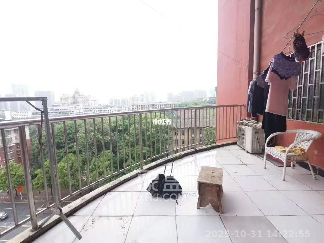 香麓丽舍  1室1厅1卫    1200.0元/月 香麓丽舍  1室1厅1卫    1200.0元/月室内图