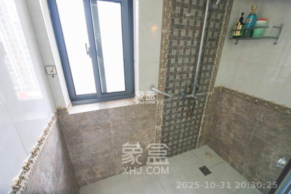 天赐良园  5室2厅2卫    10000.0元/月室内图