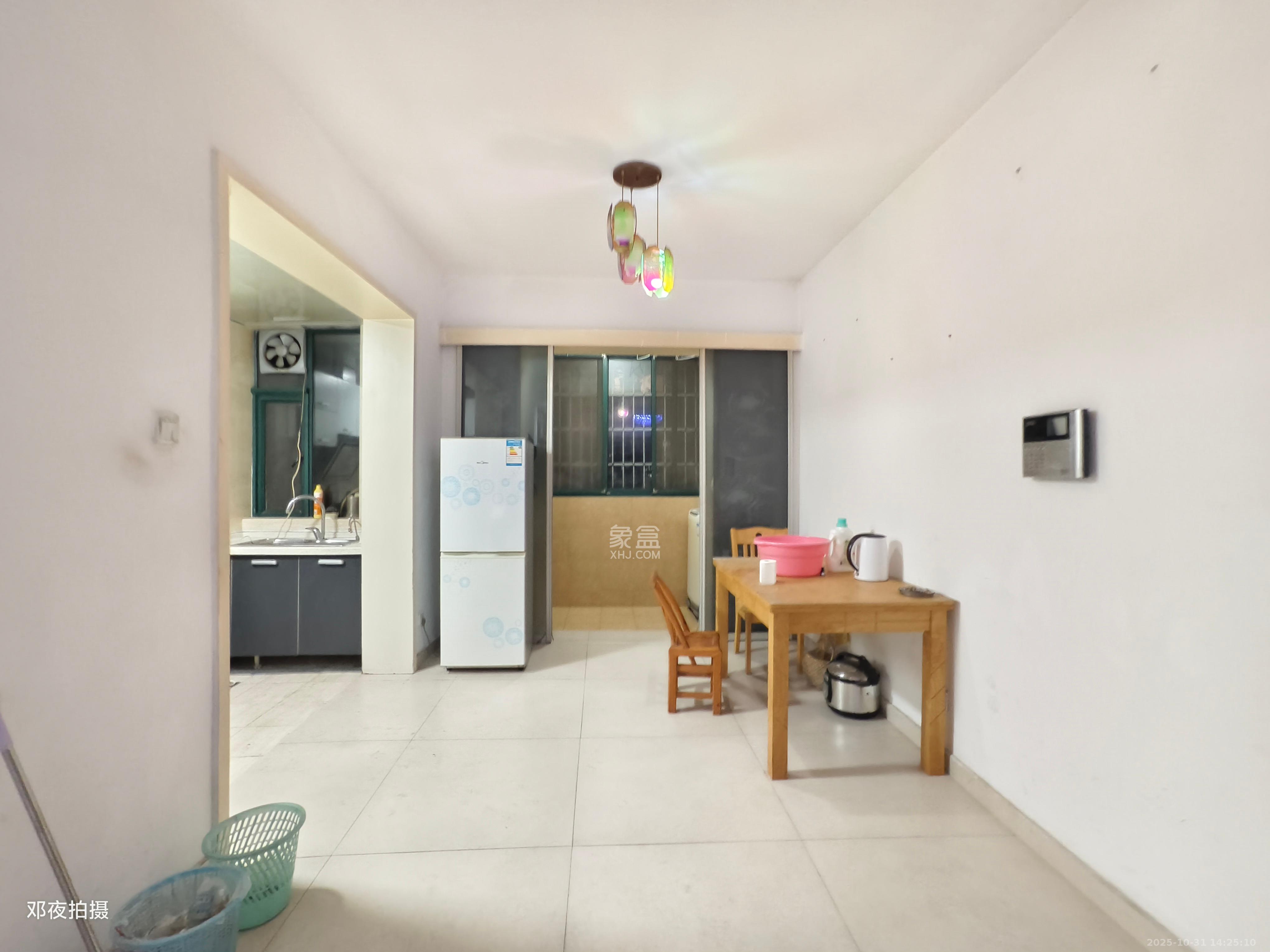 银桂苑  2室1厅1卫    2000.0元/月室内图