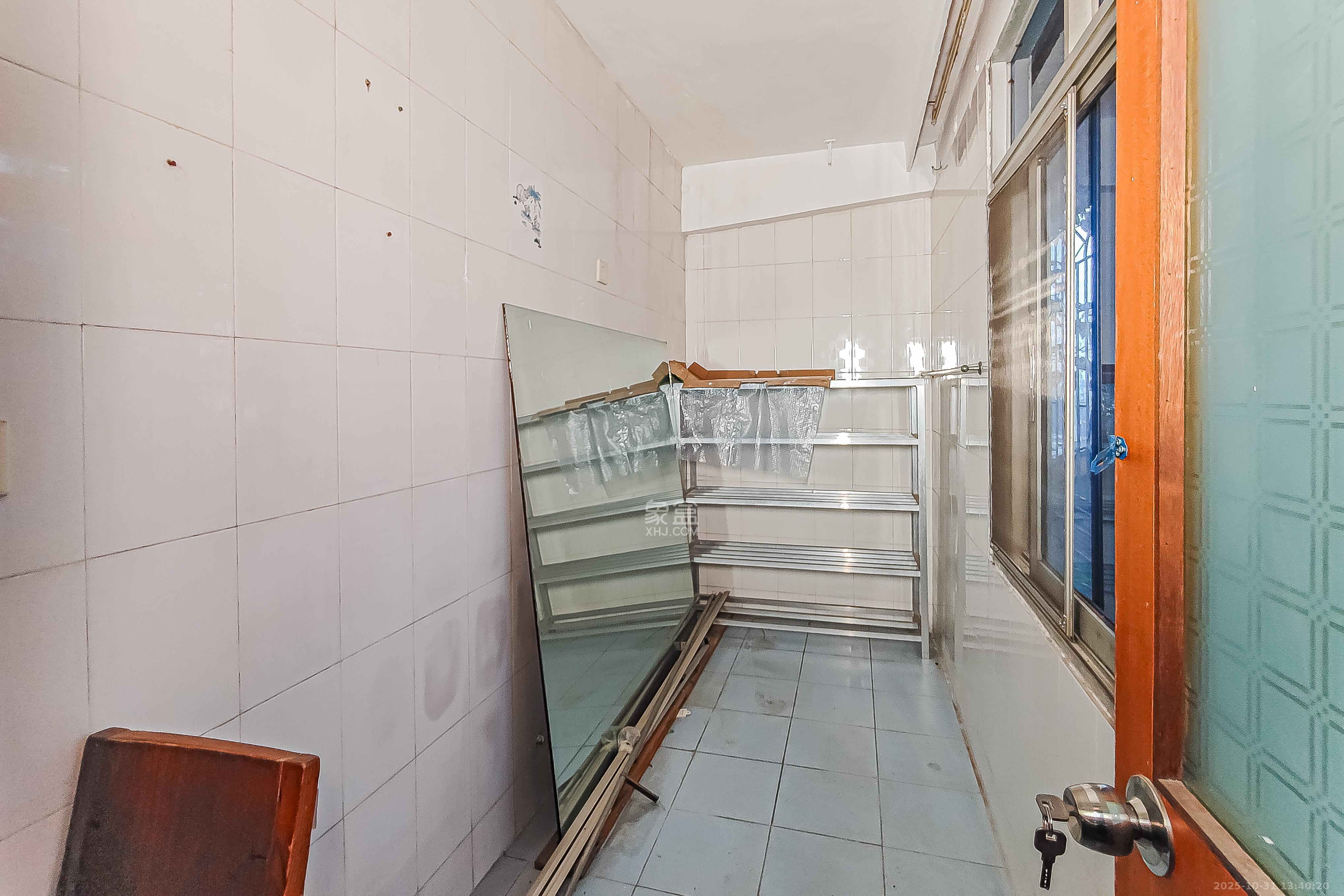 天心雅阁公寓  3室2厅2卫    95.0万 天心雅阁公寓  3室2厅2卫    95.0万阳台