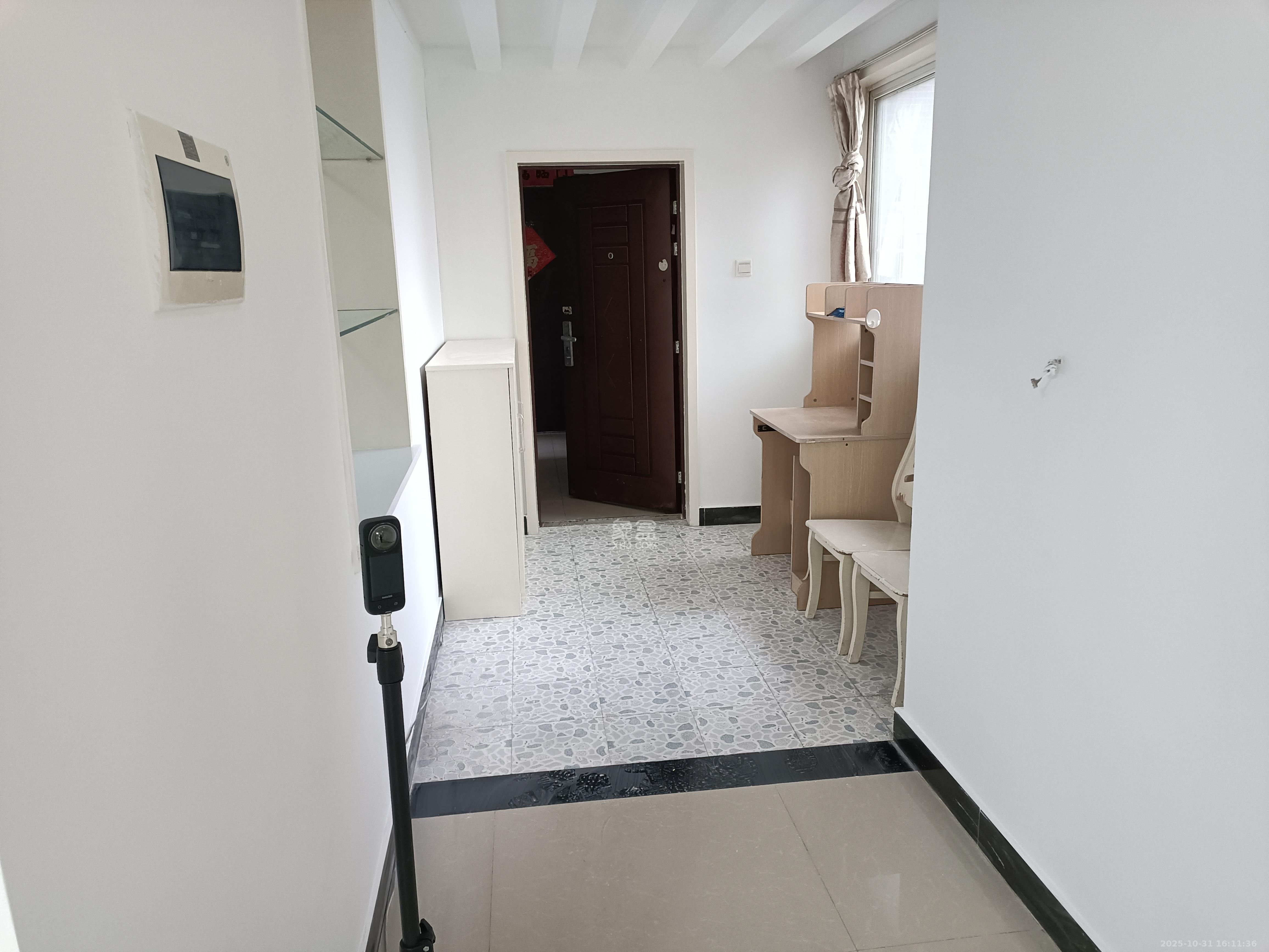 楚天馨苑  2室2厅1卫    1500.0元/月 楚天馨苑  2室2厅1卫    1500.0元/月室内图