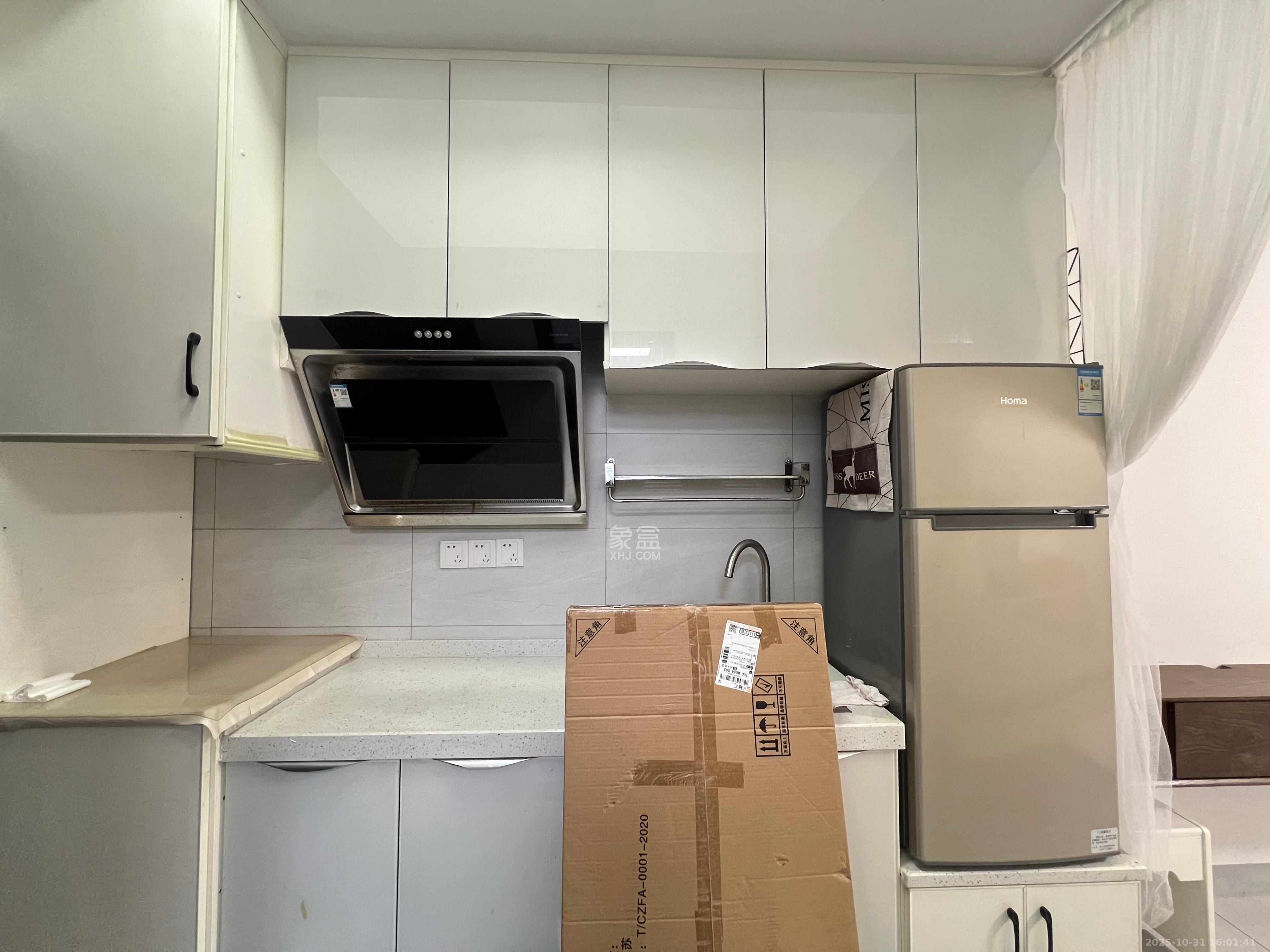 明大佳园  1室1厅1卫    1600.0元/月室内图