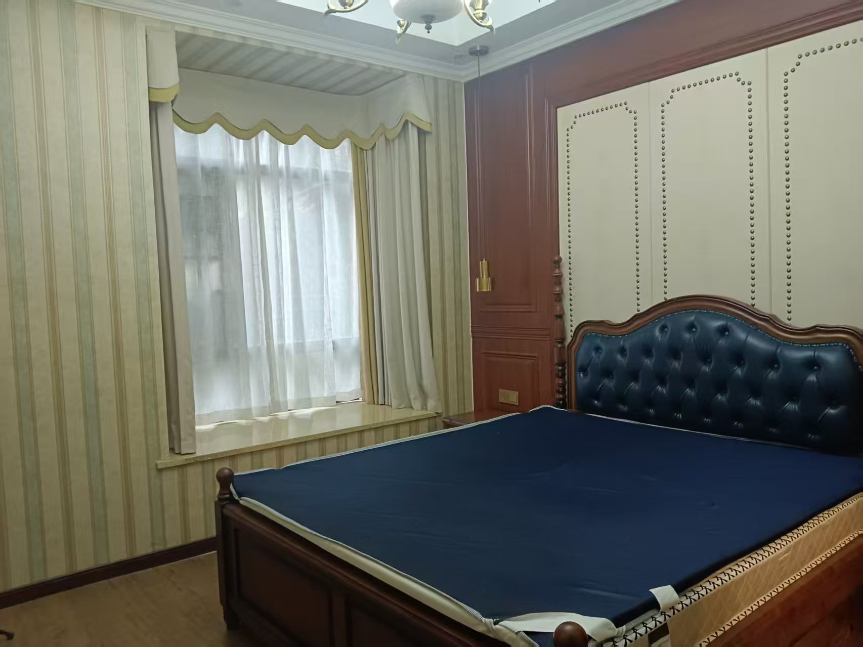 会龙山溪谷(住宅) 3室2厅2卫 2500.0元/月 会龙山溪谷(住宅) 3室2厅2卫 2500.0元/月室内图