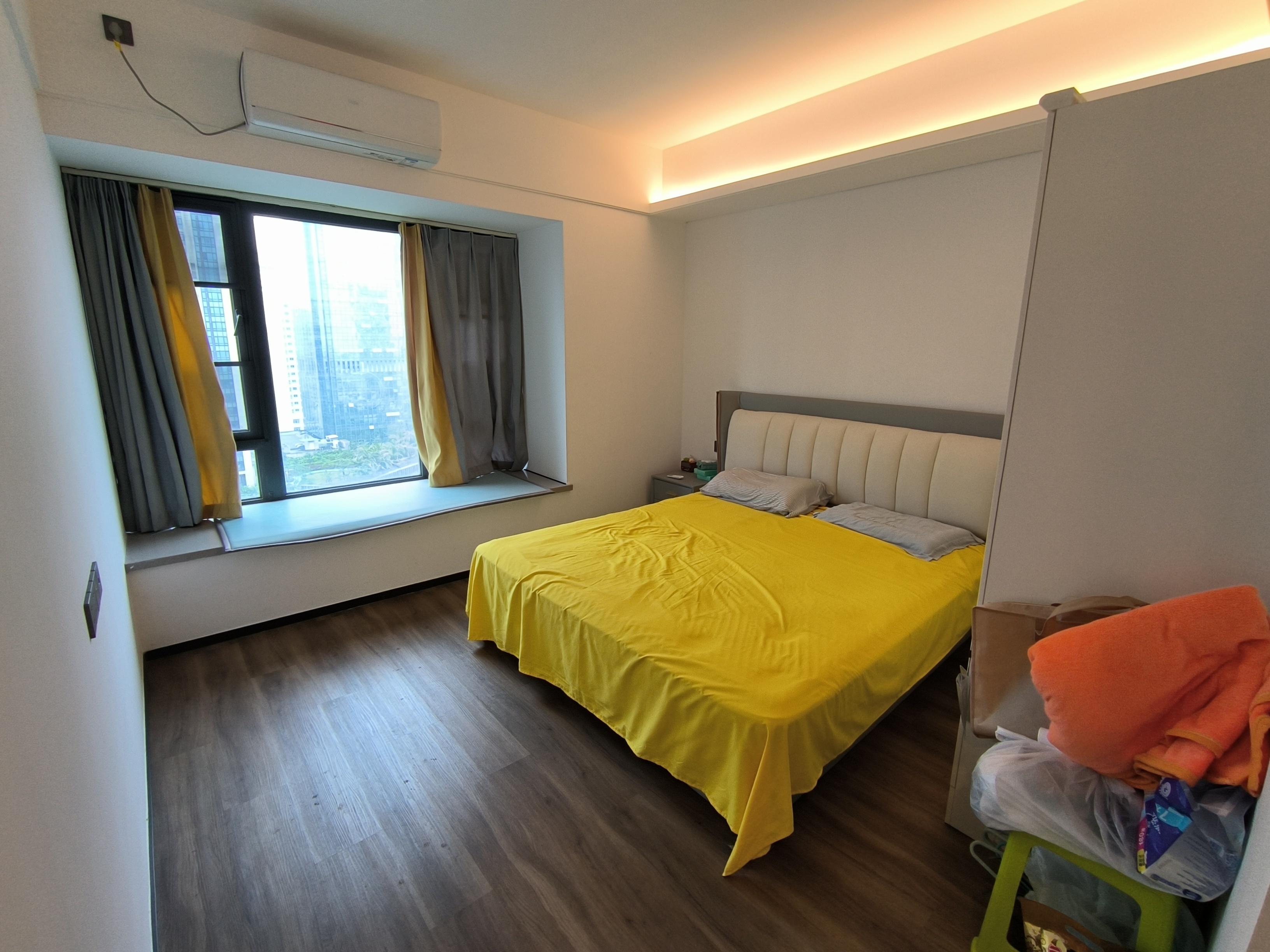 华润中心三期  4室2厅1卫    6200.0元/月室内图