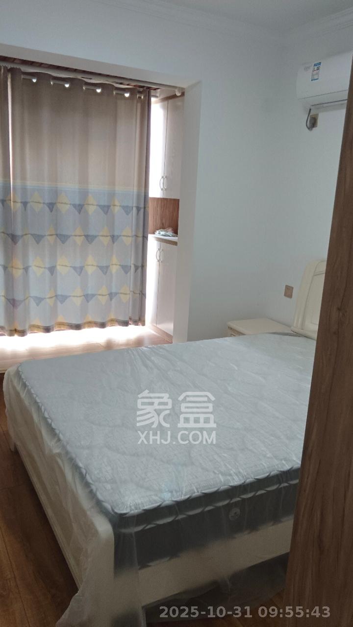 绿地新都会  3室2厅2卫    2300.0元/月 绿地新都会  3室2厅2卫    2300.0元/月室内图