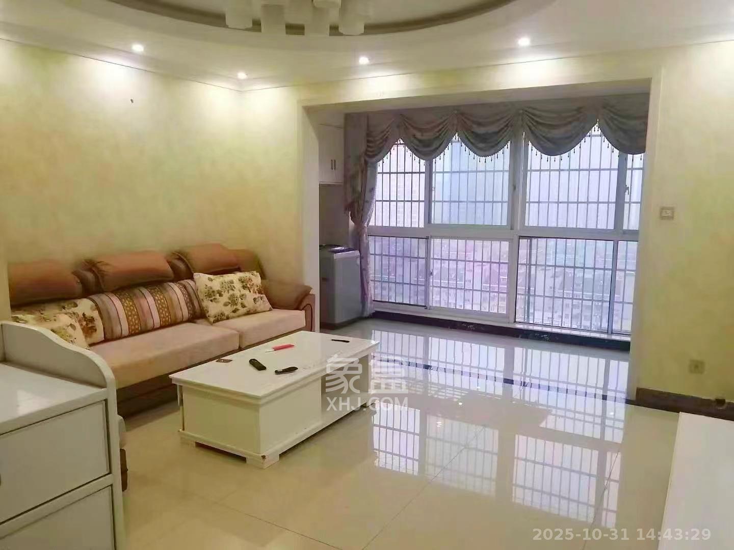 益安公寓  4室2厅3卫    2400.0元/月 益安公寓  4室2厅3卫    2400.0元/月室内图