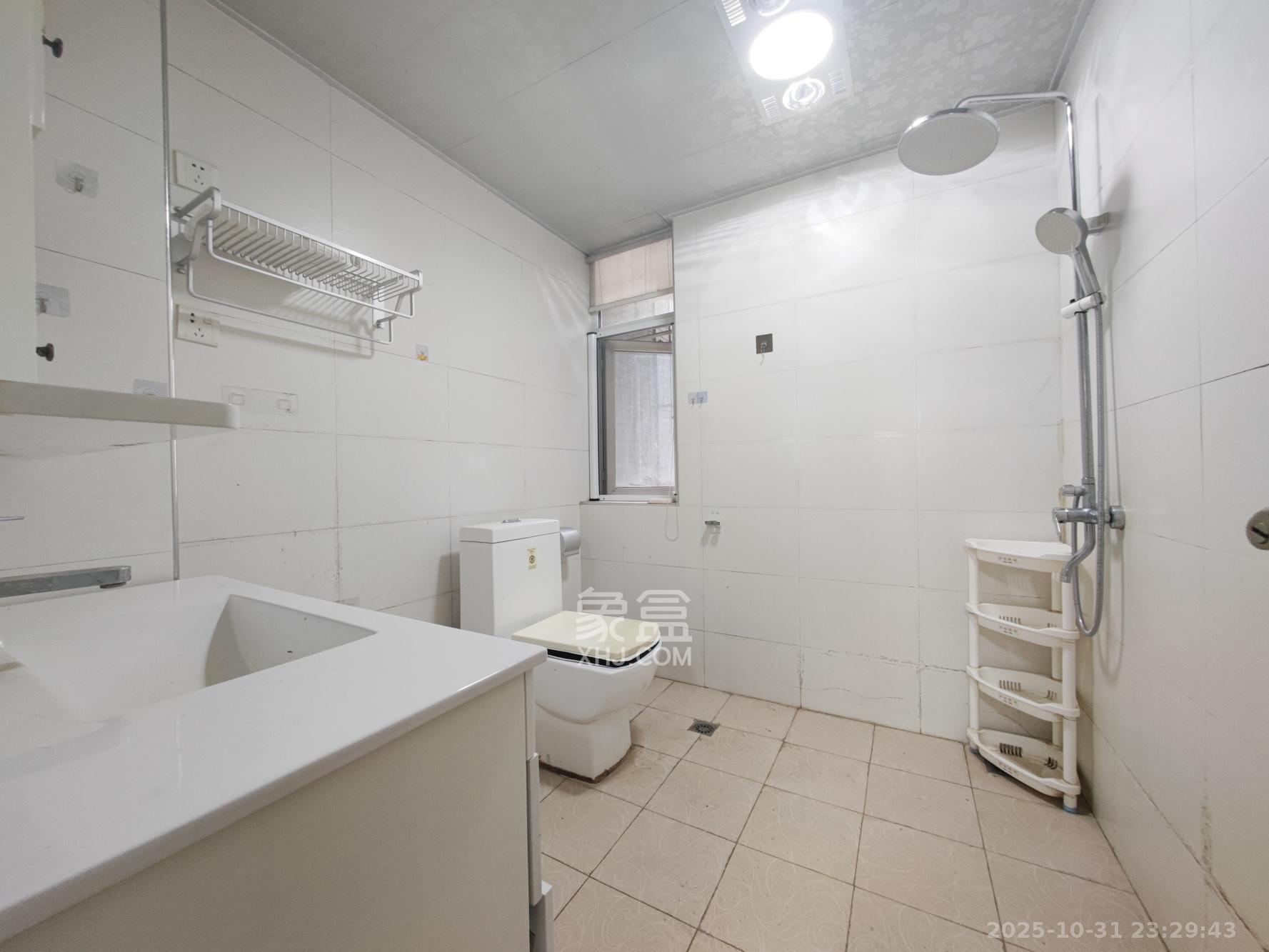 泰禹家园（彩云之翼家园一期、二期、三期）  4室2厅2卫    116.0万卫生间