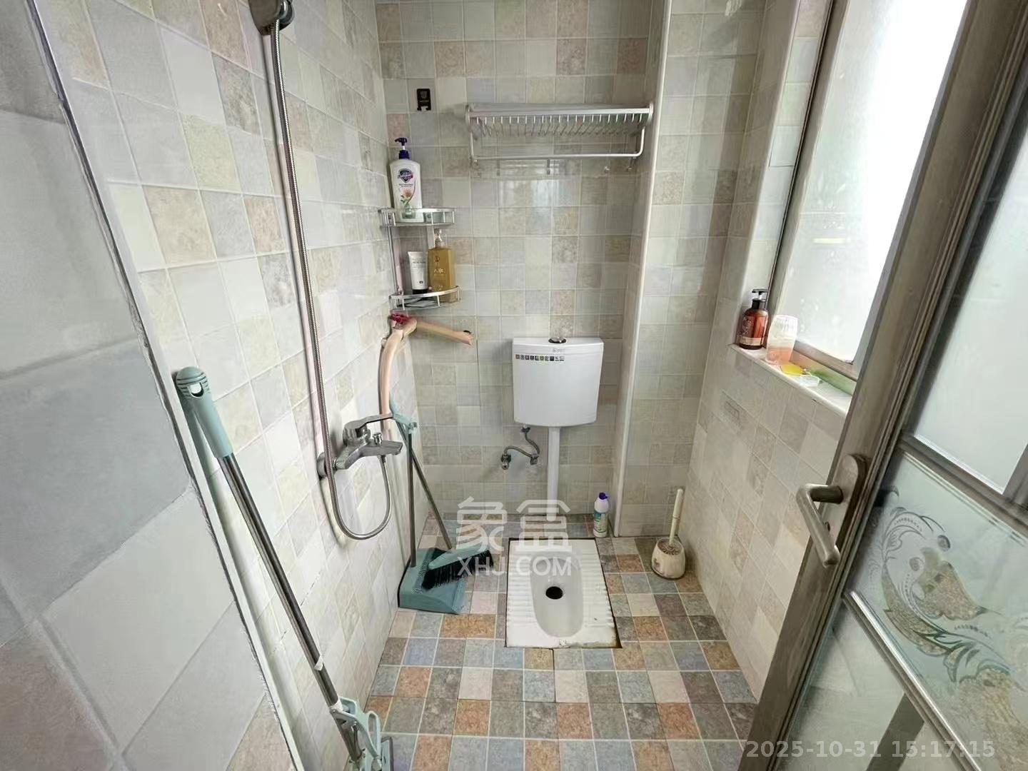 长沙血液中心宿舍(新桥村七组)  2室1厅1卫    2000.0元/月 长沙血液中心宿舍(新桥村七组)  2室1厅1卫    2000.0元/月室内图