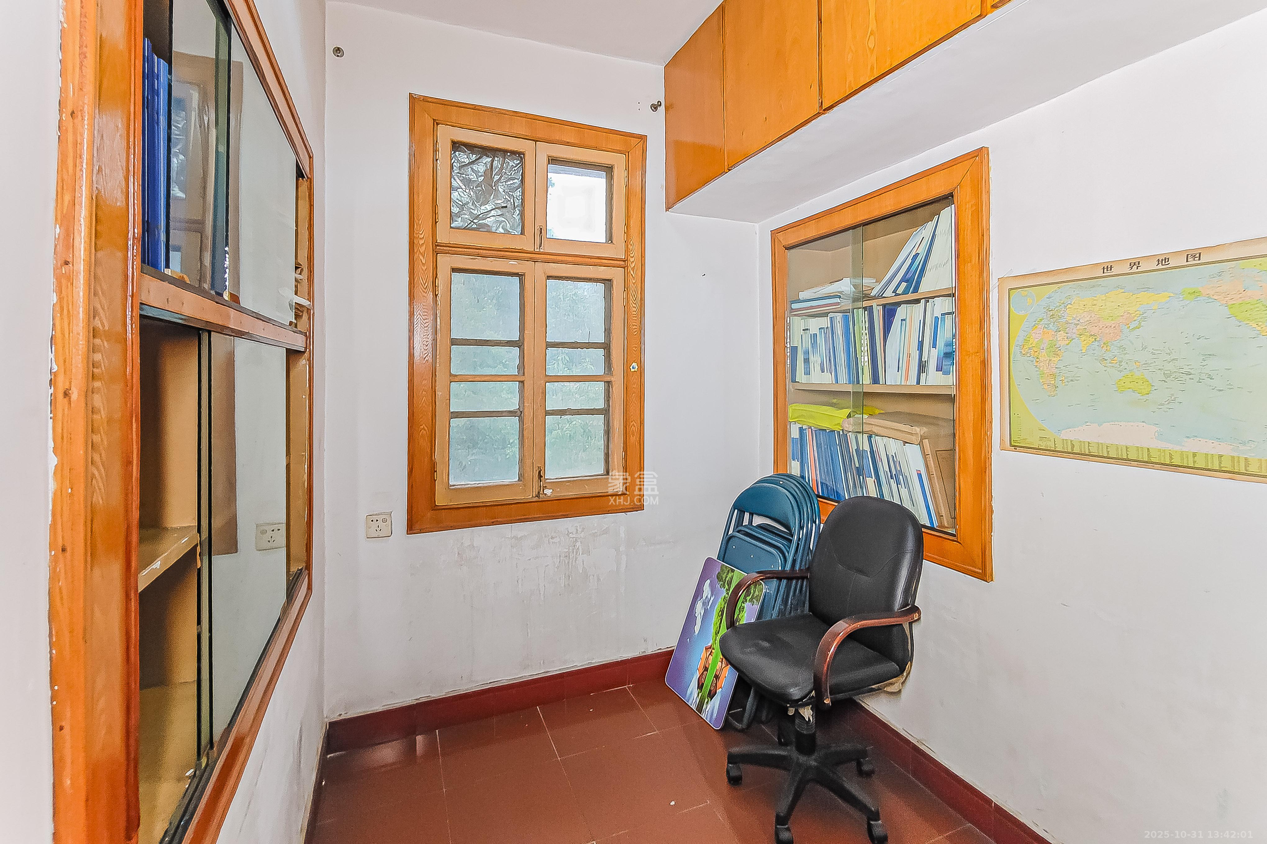 湘农桥社区  3室1厅1卫    80.0万卧室