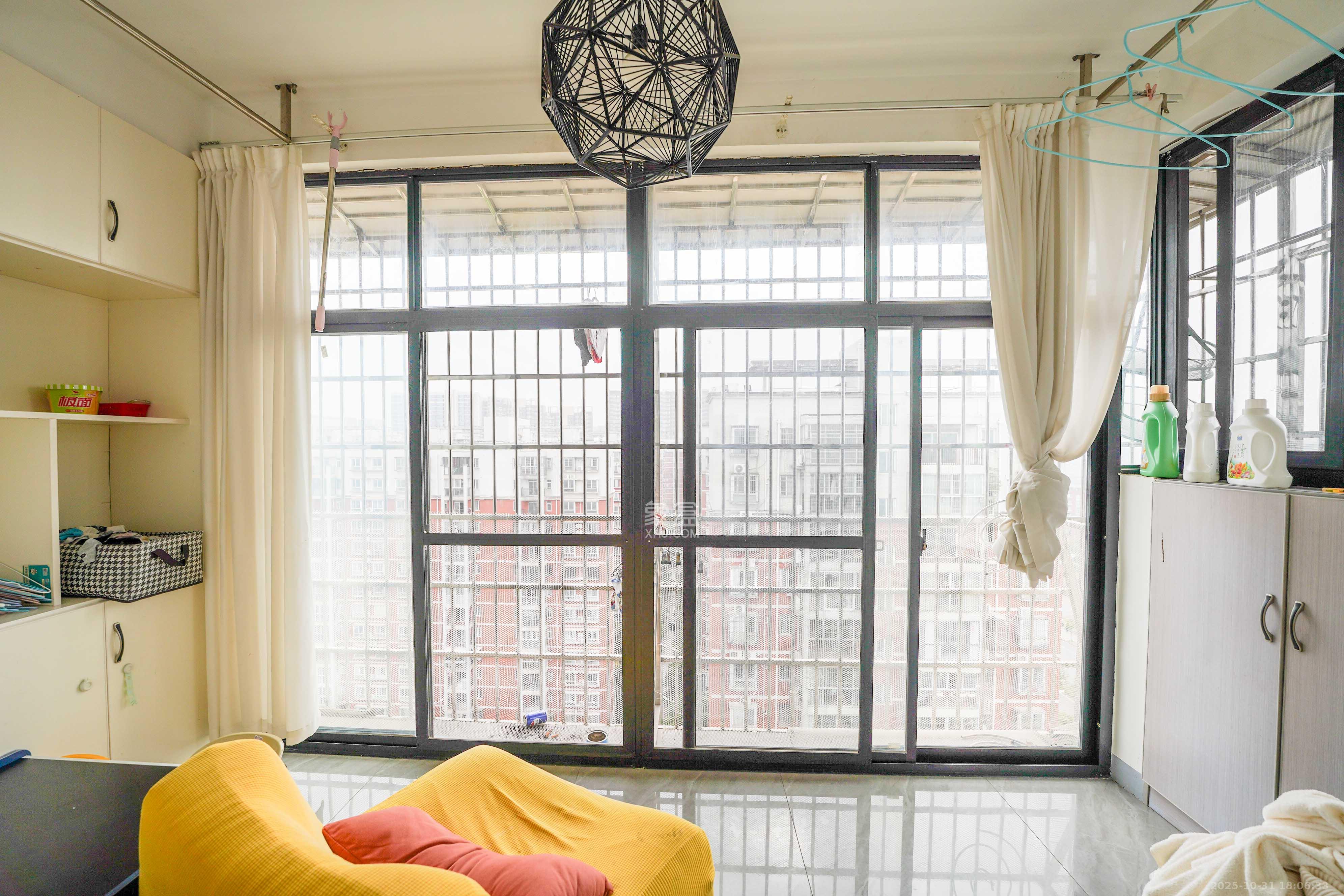 理工大学职工单位房青年汇  2室2厅1卫    65.0万其他