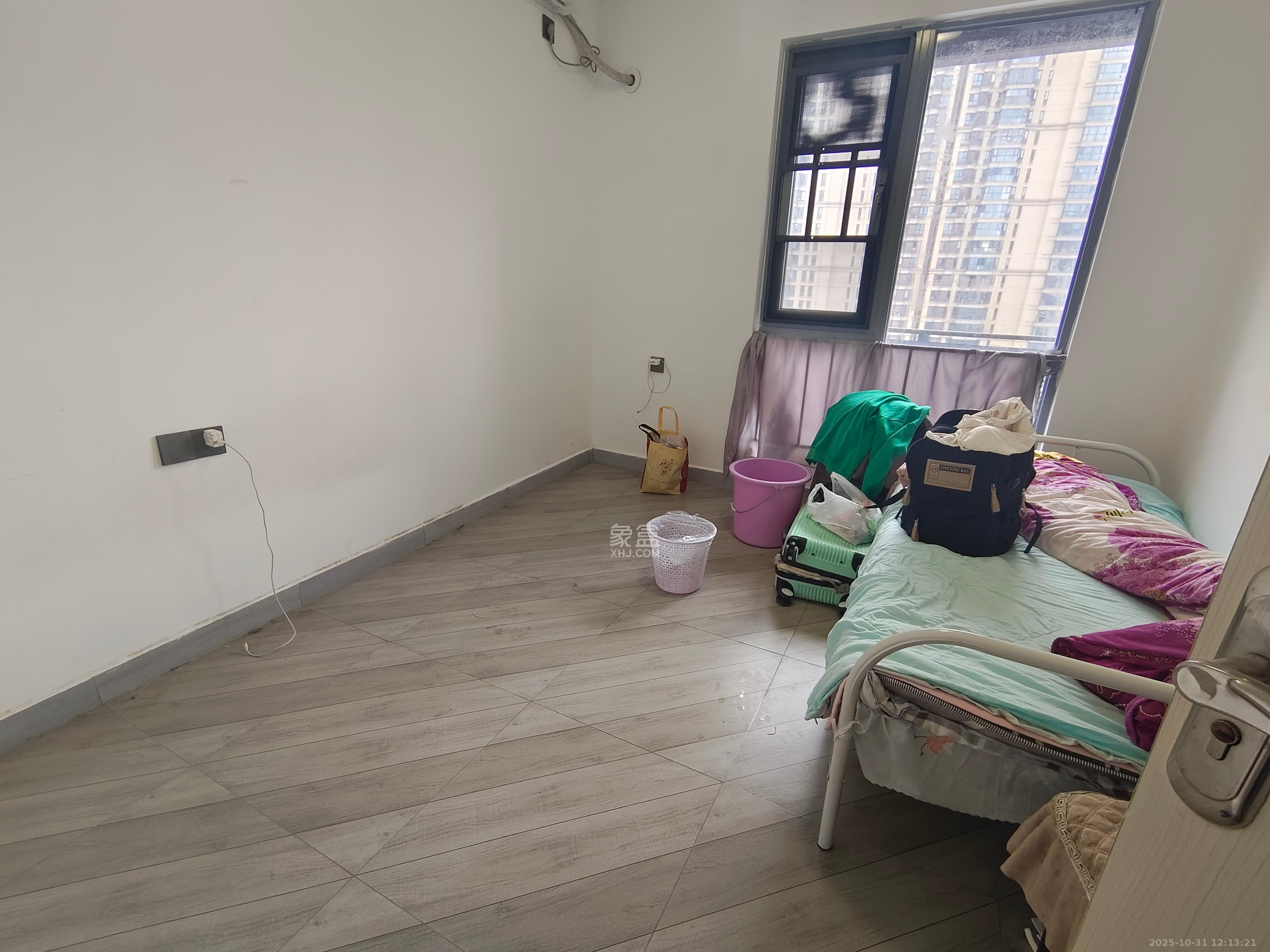 保利天禧D区  3室2厅2卫    3600.0元/月 保利天禧D区  3室2厅2卫    3600.0元/月室内图