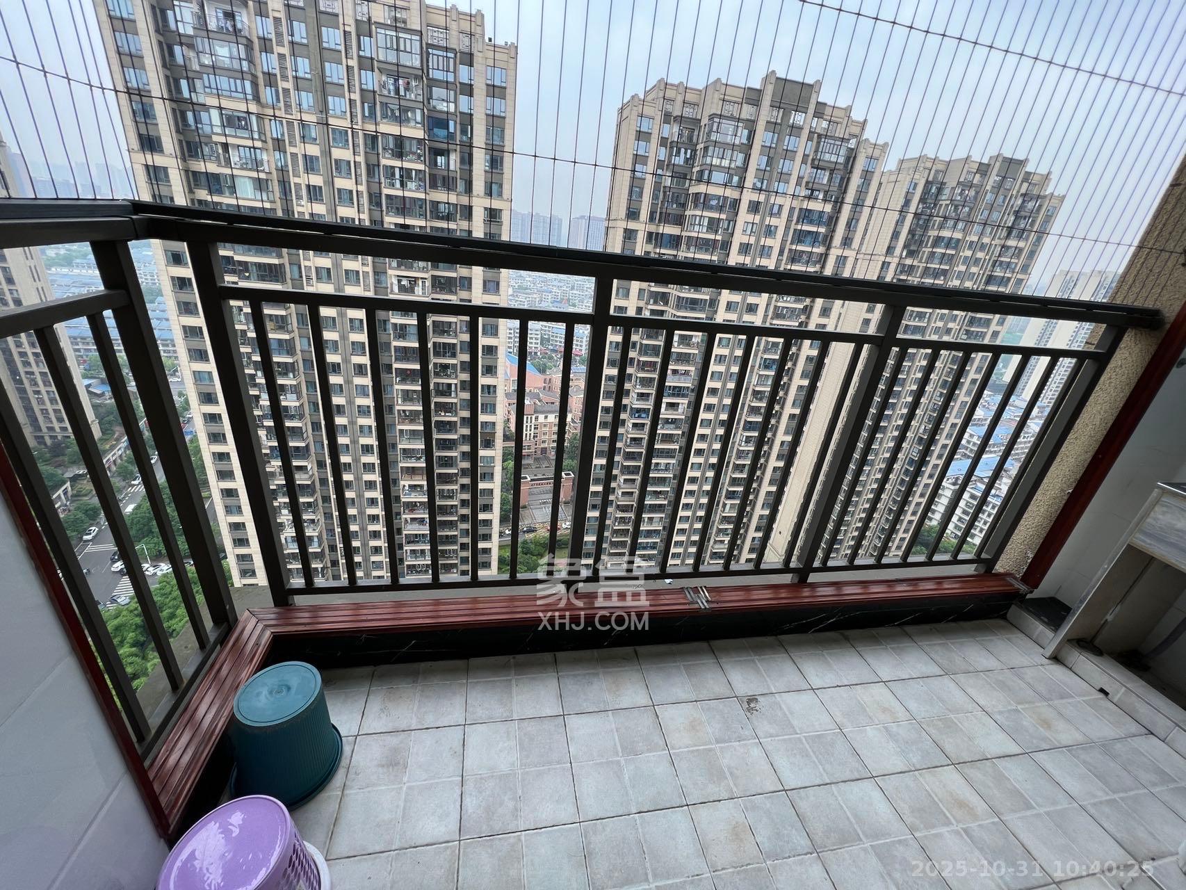 梅溪湖金茂悦(金悦雅苑)  1室2厅2卫    3500.0元/月 梅溪湖金茂悦(金悦雅苑)  1室2厅2卫    3500.0元/月室内图