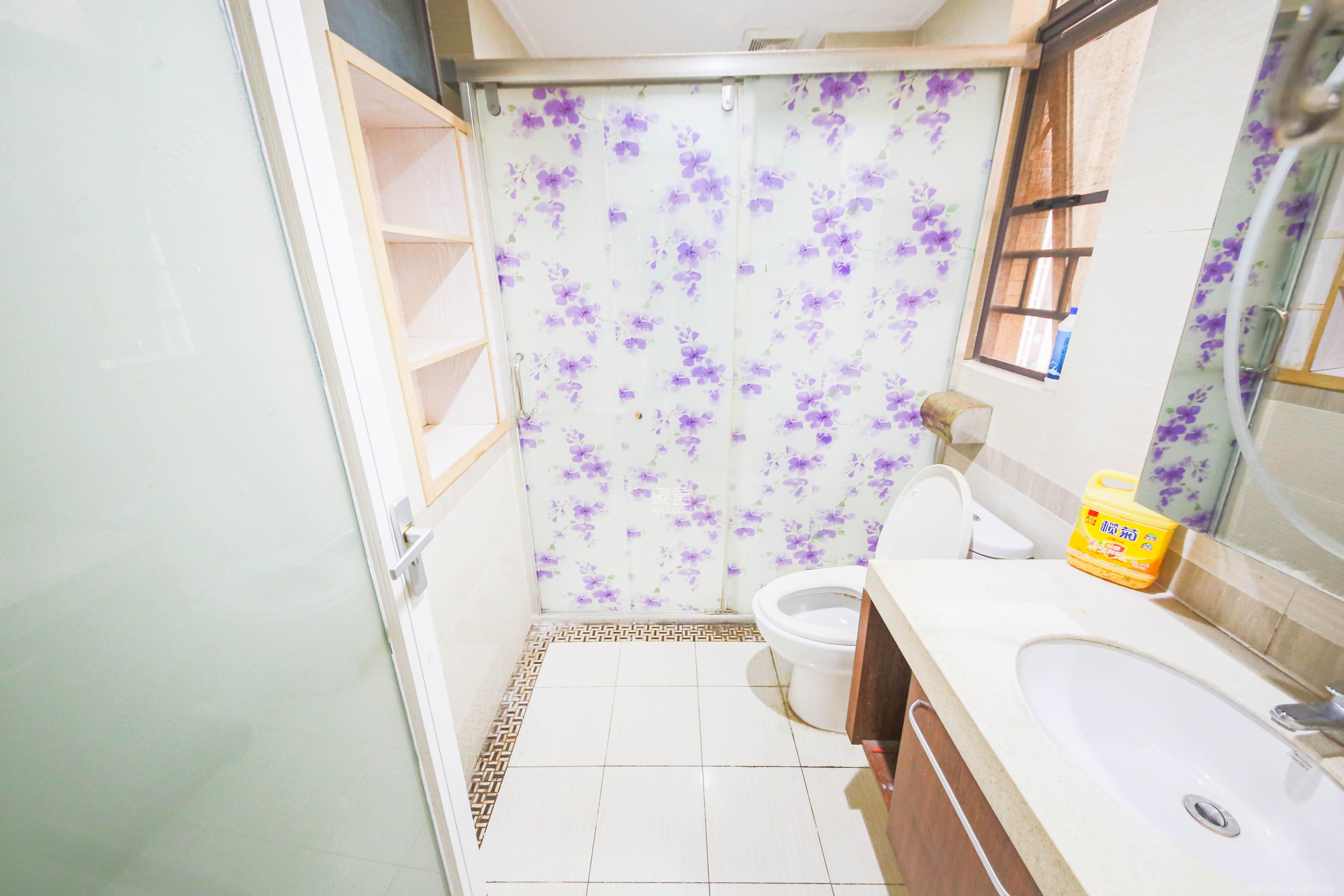 奥林匹克花园贡院三期 4室2厅2卫 118.0万 奥林匹克花园贡院三期 4室2厅2卫 118.0万卫生间