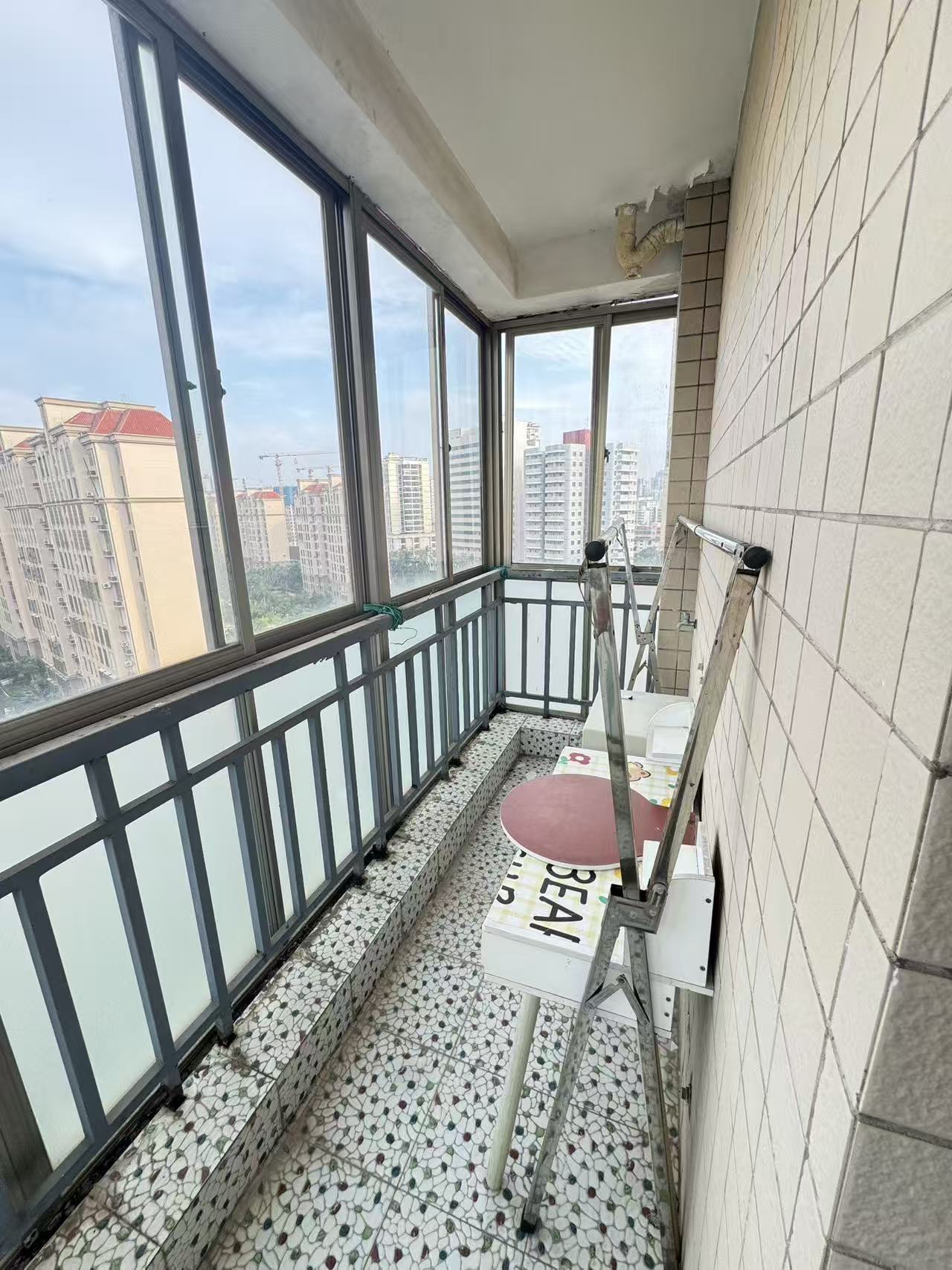 世代雅居 2室2厅1卫 2500.0元/月 世代雅居 2室2厅1卫 2500.0元/月室内图