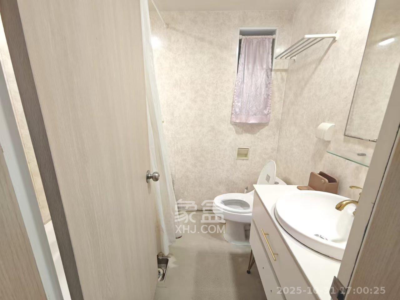 盛世美居荷园 3室2厅2卫 3300.0元/月 盛世美居荷园 3室2厅2卫 3300.0元/月室内图