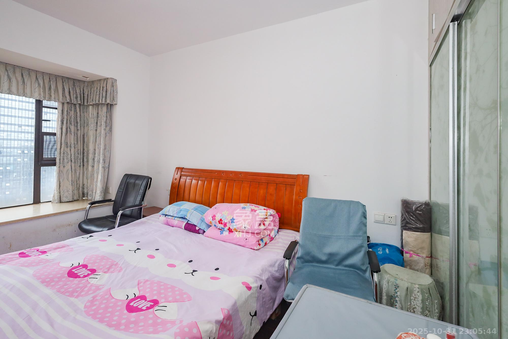 钰龙天下二期（钰龙佳园）  1室0厅0卫    249.9万卧室