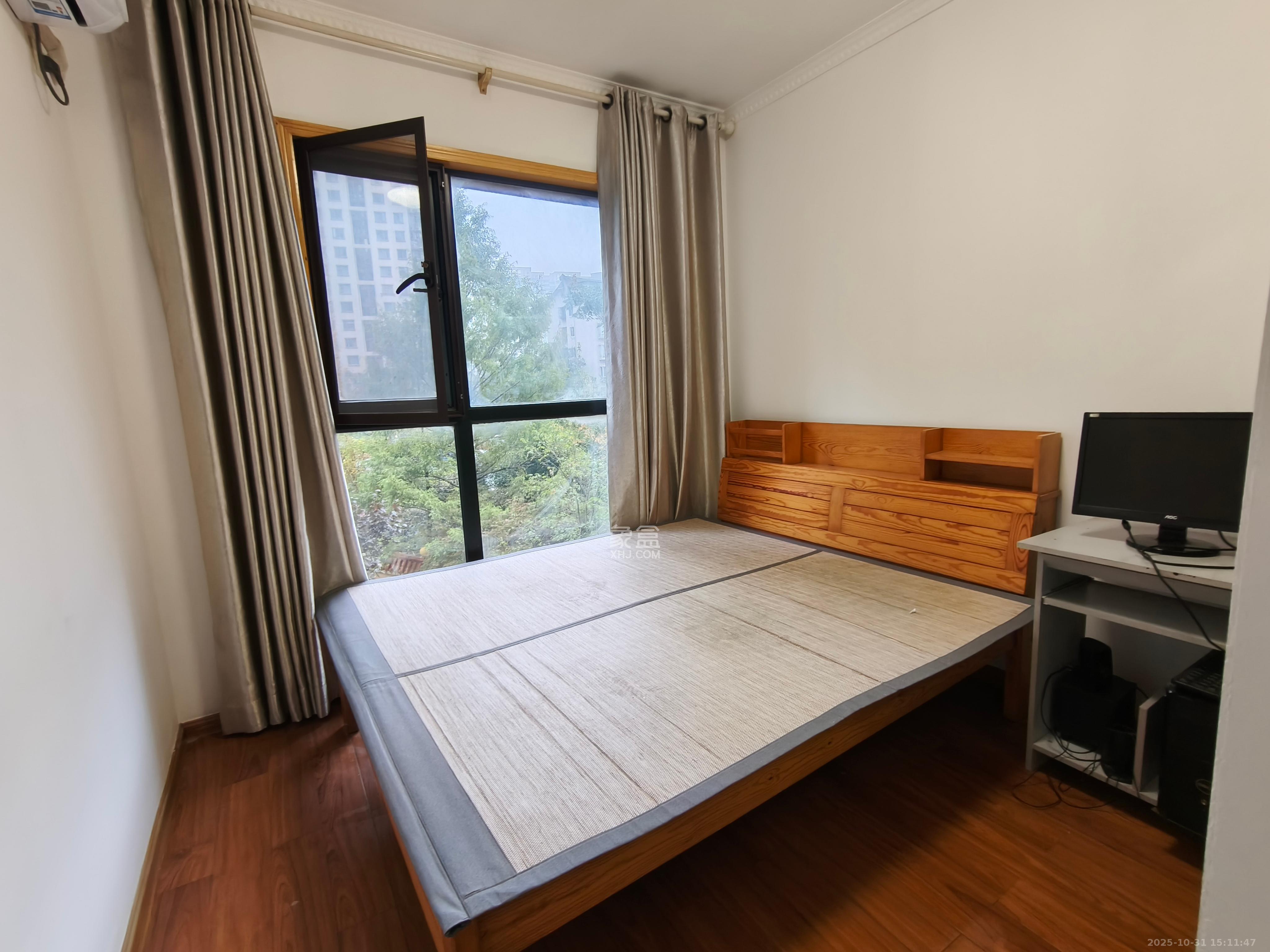 湘江锦绣  2室2厅1卫    1900.0元/月 湘江锦绣  2室2厅1卫    1900.0元/月室内图