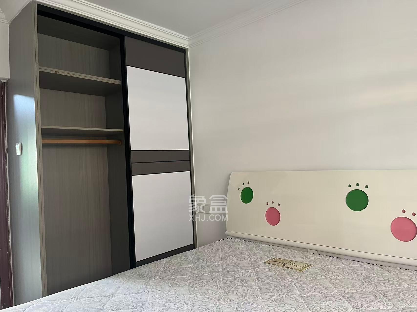 龙塘安置区(龙塘小区) 2室2厅1卫 1300.0元/月 龙塘安置区(龙塘小区) 2室2厅1卫 1300.0元/月室内图