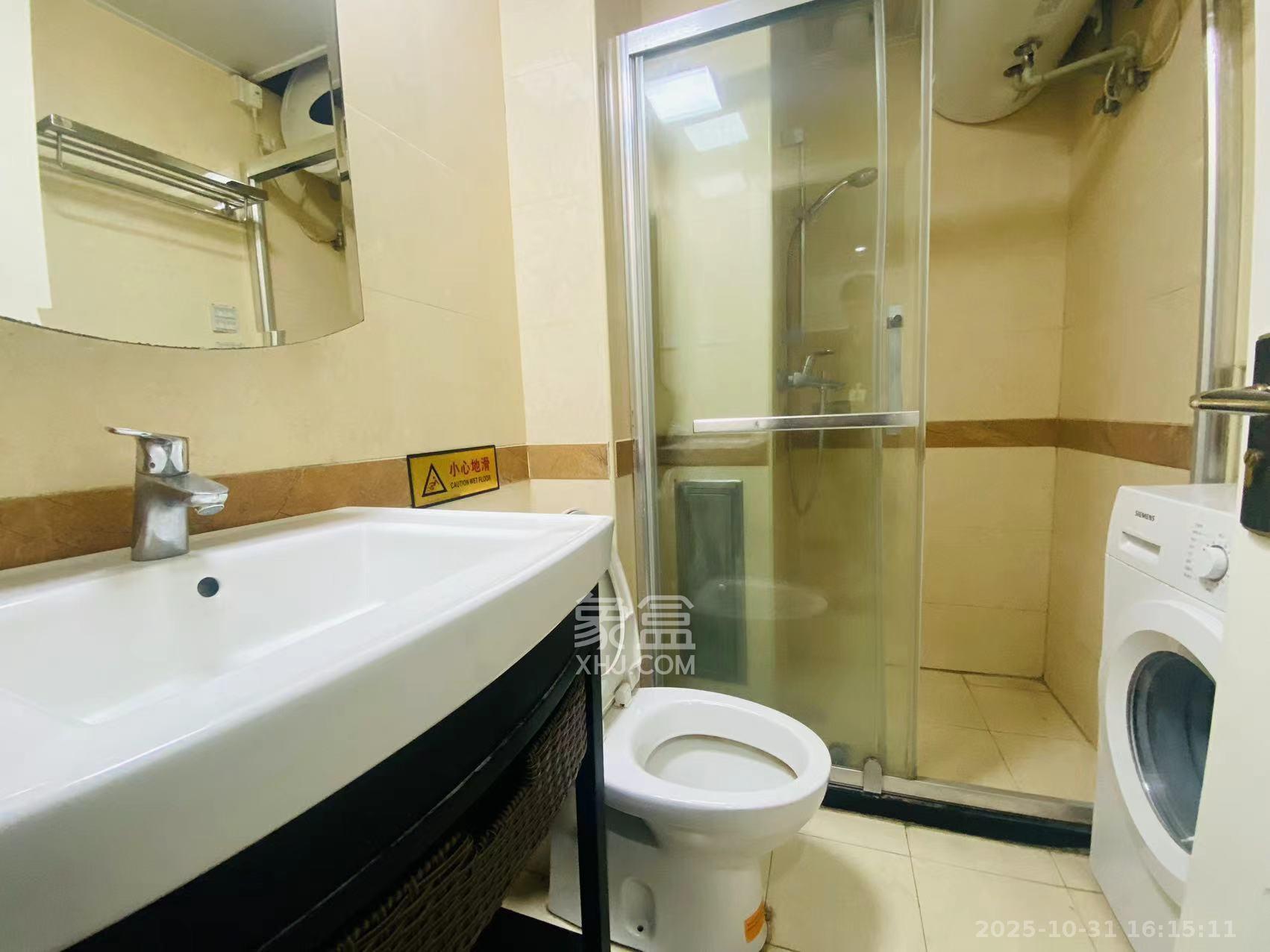 壹号公馆  1室1厅0卫    2200.0元/月室内图