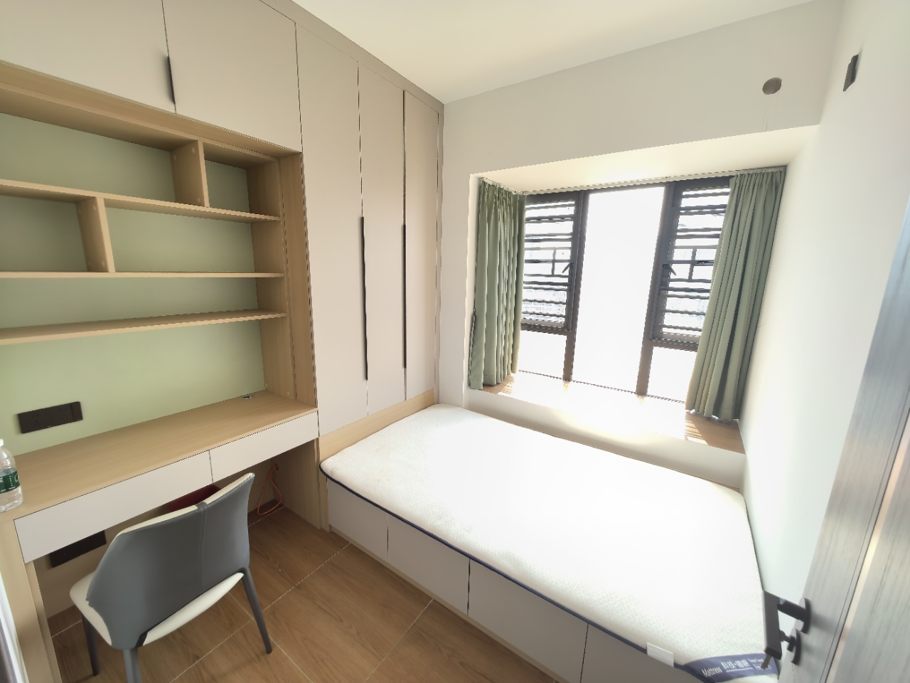 坡博家园一区  1室1厅1卫    125.0万 坡博家园一区  1室1厅1卫    125.0万室内图