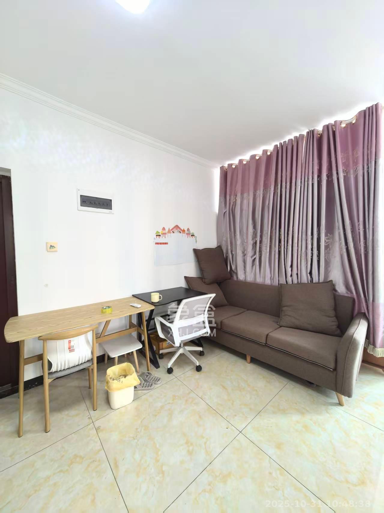 正旺国际铭城(正旺U公馆)  1室1厅1卫    1700.0元/月 正旺国际铭城(正旺U公馆)  1室1厅1卫    1700.0元/月室内图