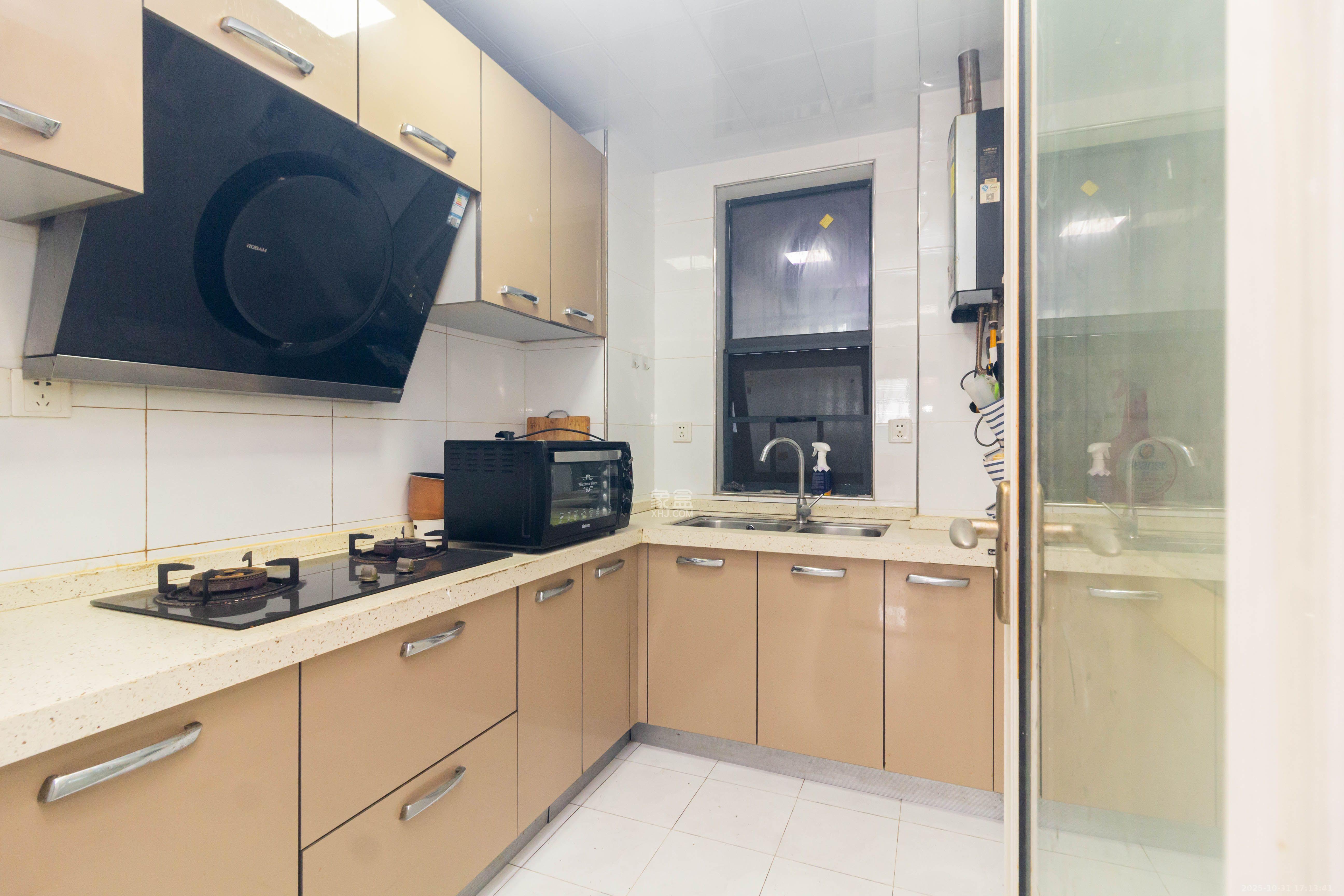 汇一城（汇壹公馆）  2室2厅1卫    1800.0元/月室内图