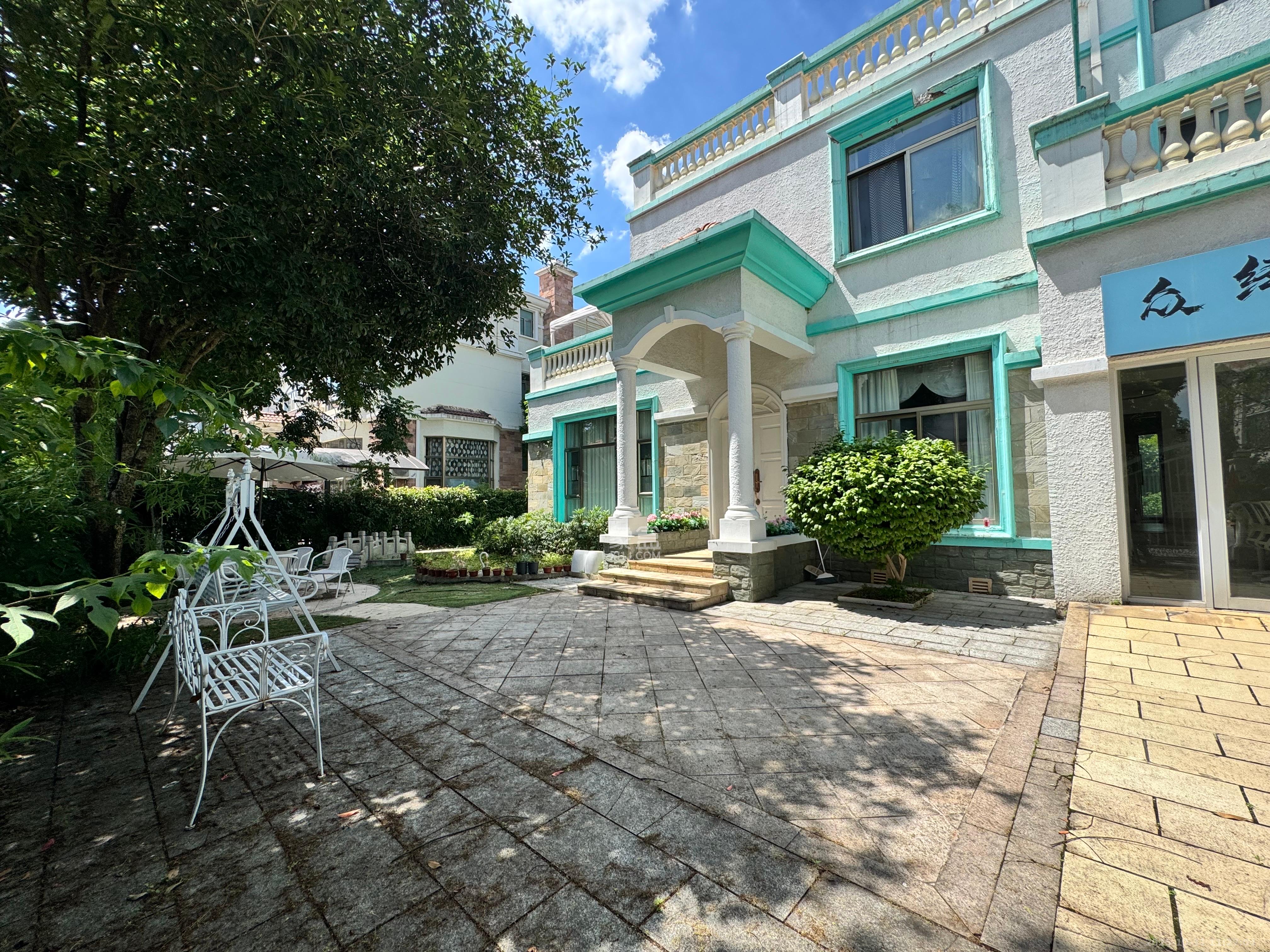 碧桂园威尼斯城 6室2厅1卫 10800.0元/月 碧桂园威尼斯城 6室2厅1卫 10800.0元/月室内图