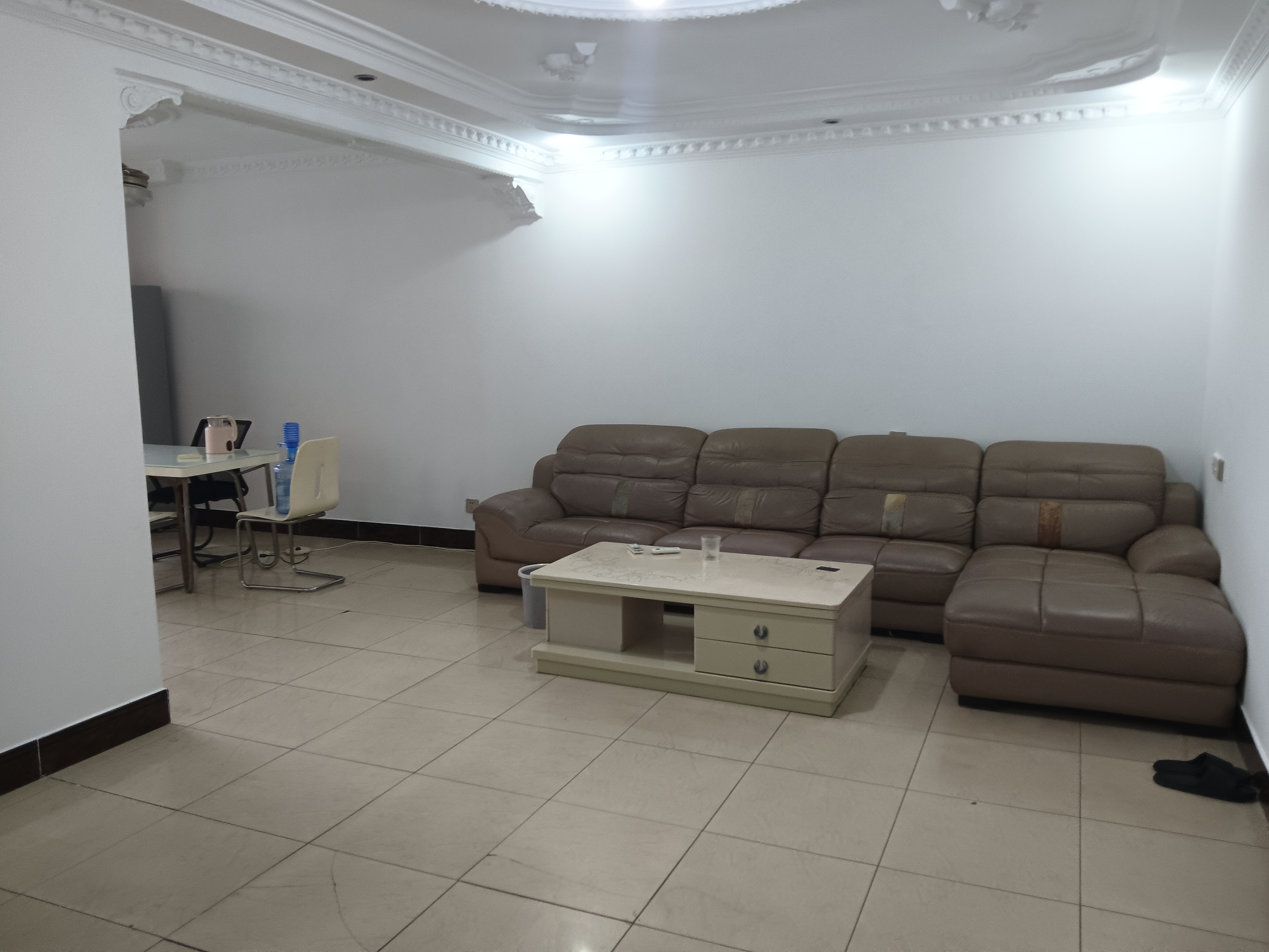 长监宿舍  2室1厅1卫    1400.0元/月 长监宿舍  2室1厅1卫    1400.0元/月户型图