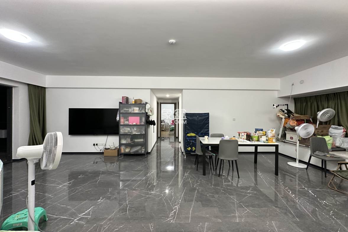 中海汇德里 4室2厅2卫 4800.0元/月 中海汇德里 4室2厅2卫 4800.0元/月室内图