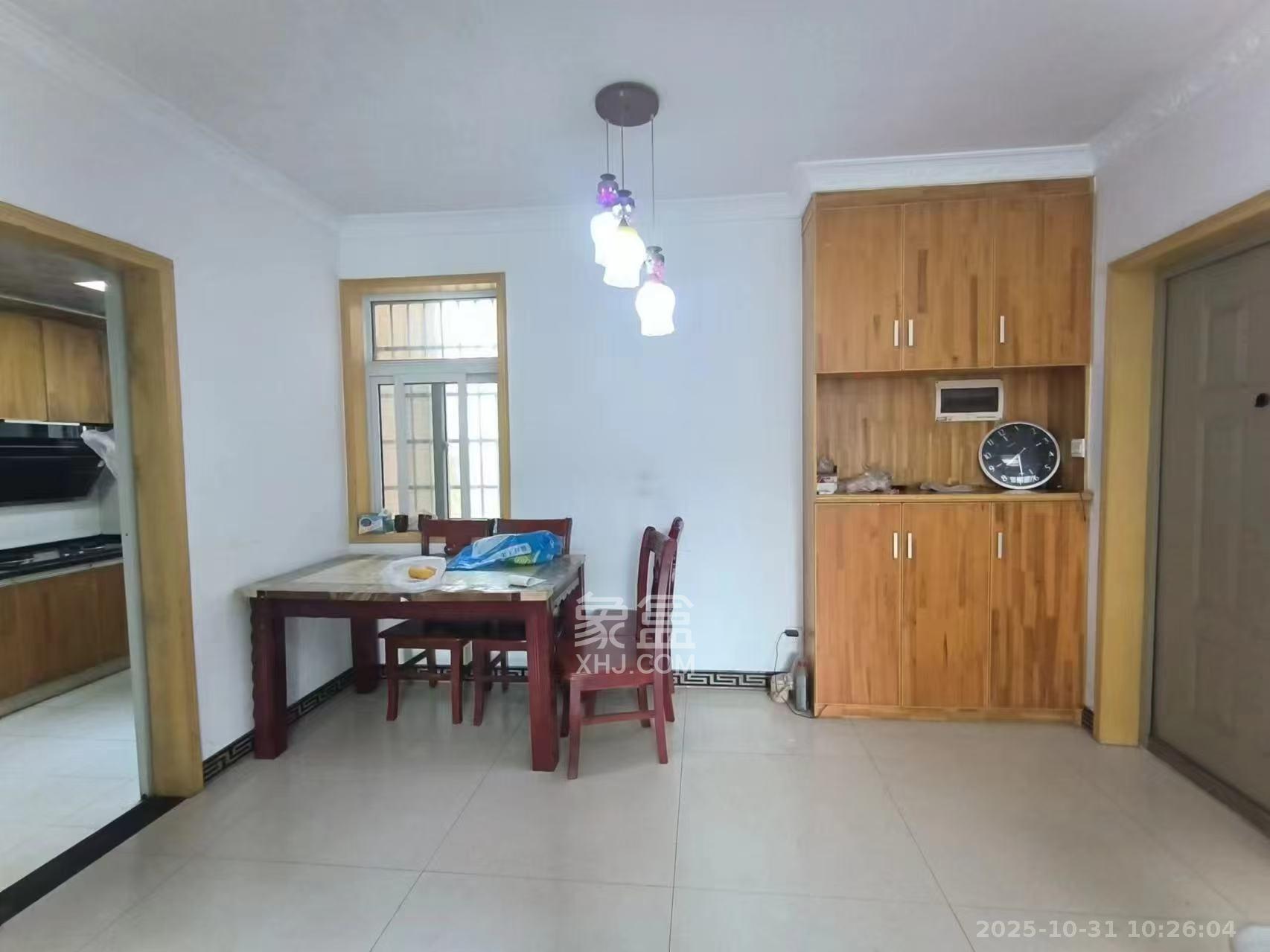 谷山乐园二期  3室2厅1卫    1900.0元/月室内图