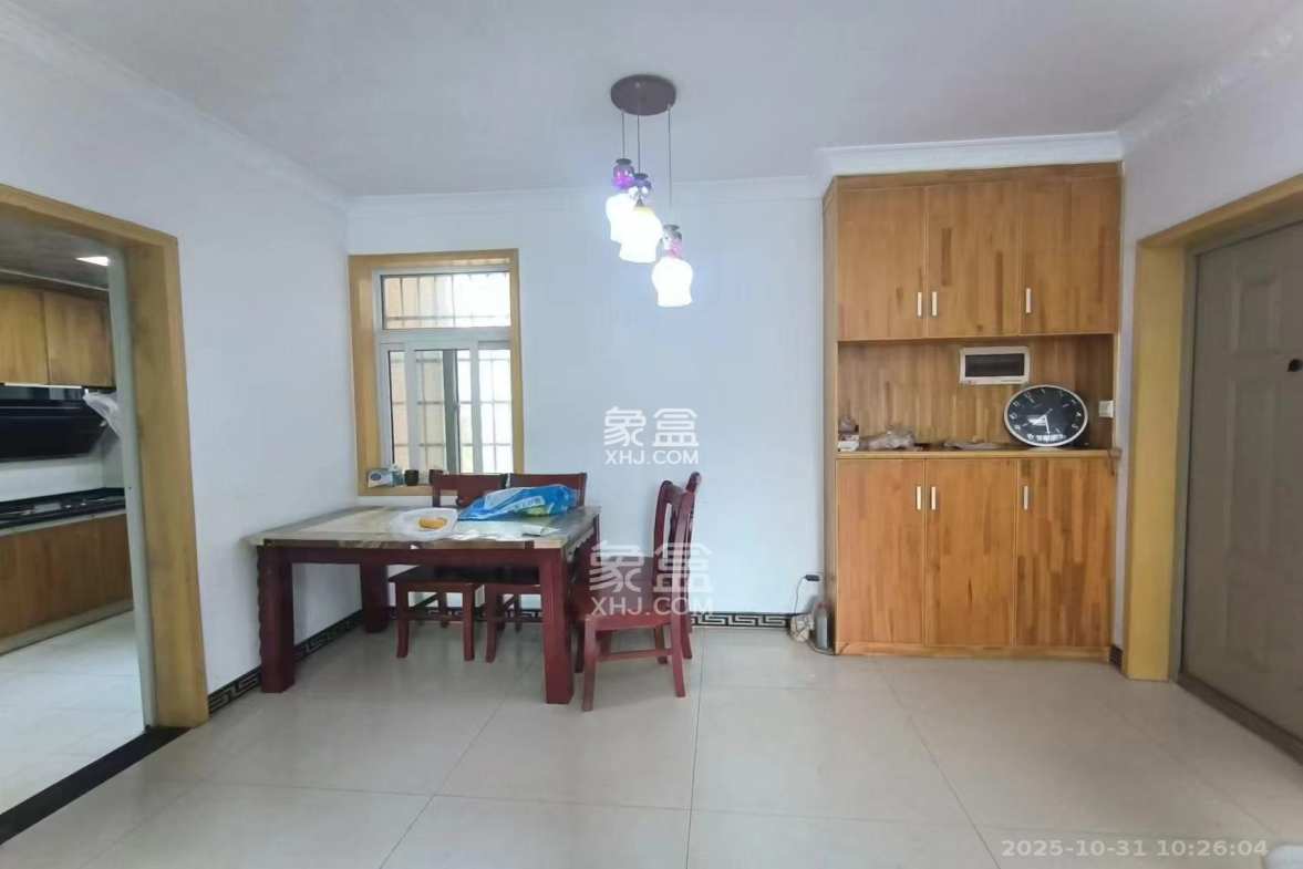 谷山乐园二期  3室2厅1卫    1900.0元/月 谷山乐园二期  3室2厅1卫    1900.0元/月室内图