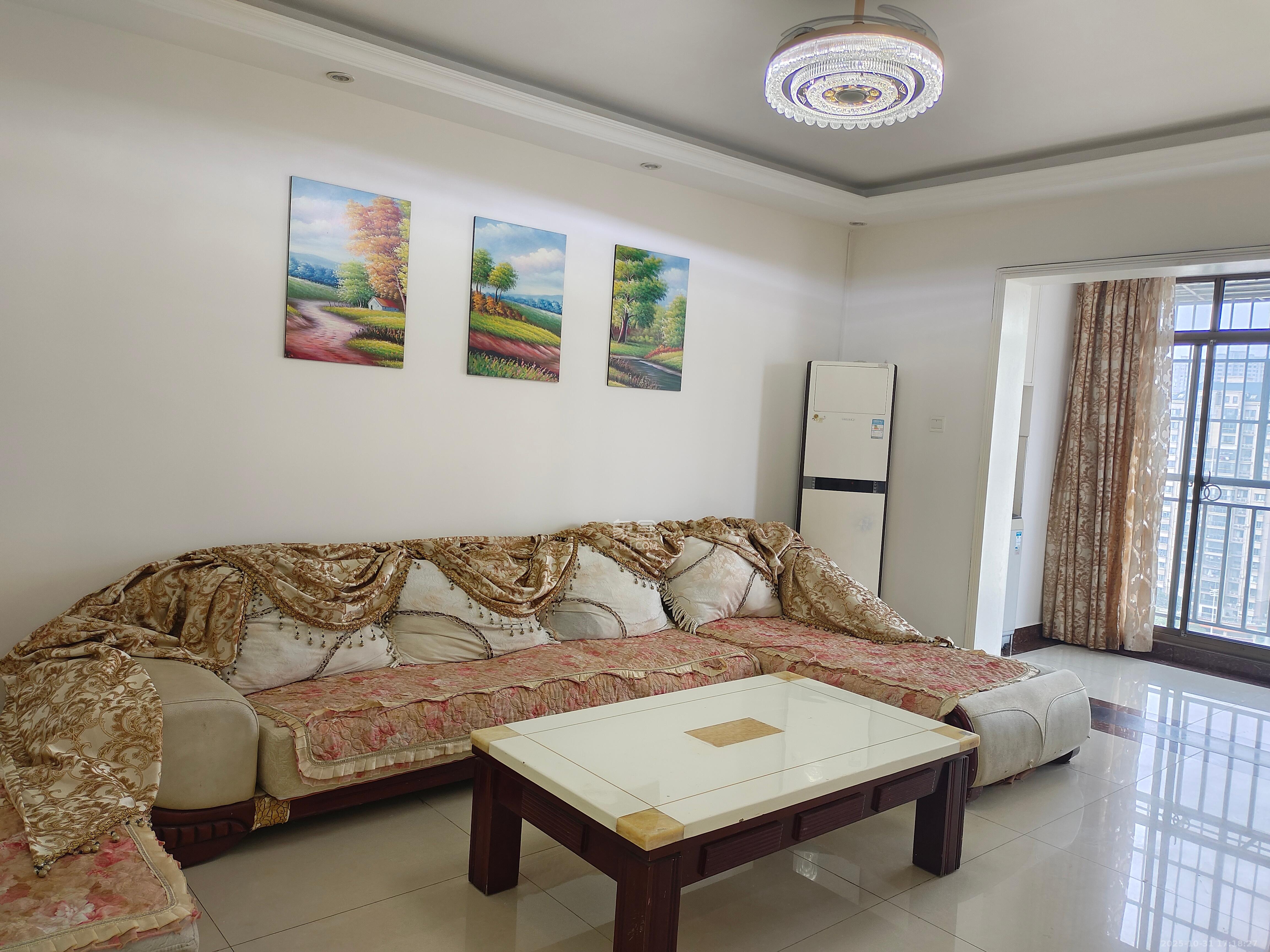 银馨家园 4室2厅2卫 3000.0元/月 银馨家园 4室2厅2卫 3000.0元/月室内图