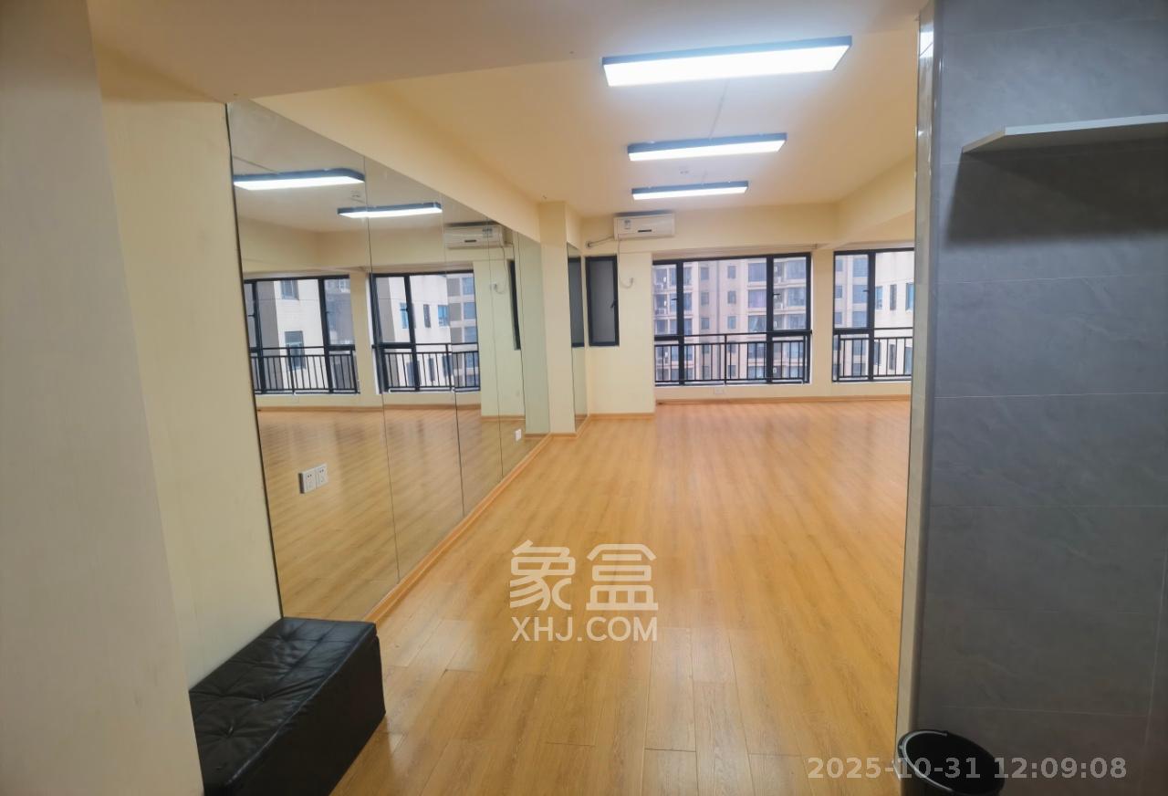 东城港   90.0㎡      2800.0元/月室内图