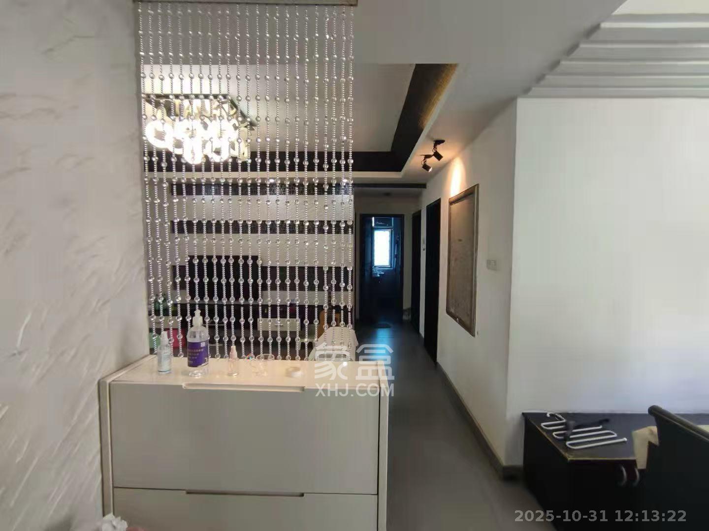 新城新世界一二三期  3室2厅1卫    2600.0元/月 新城新世界一二三期  3室2厅1卫    2600.0元/月室内图