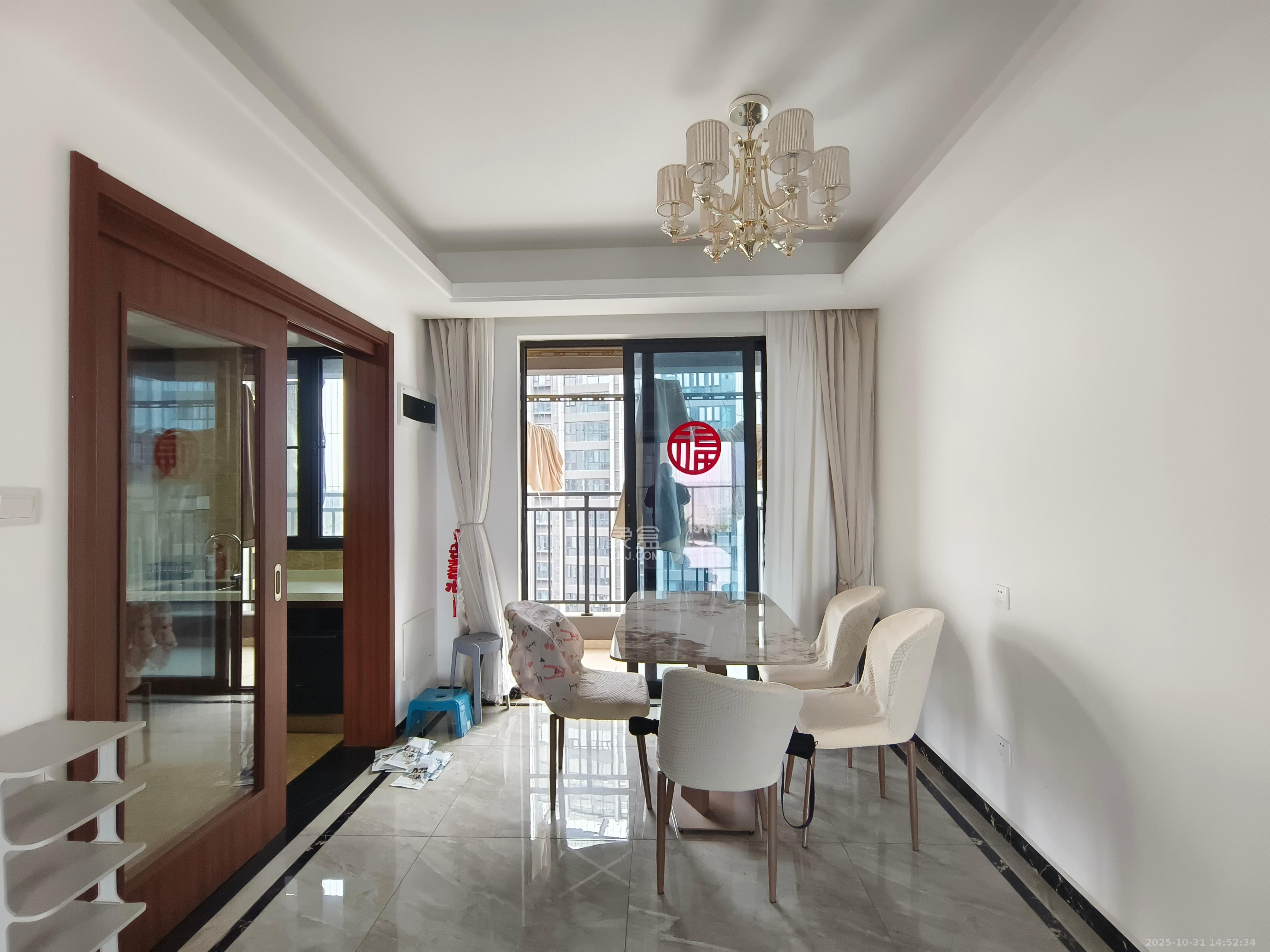 万润滨江天著  4室2厅2卫    3100.0元/月 万润滨江天著  4室2厅2卫    3100.0元/月室内图