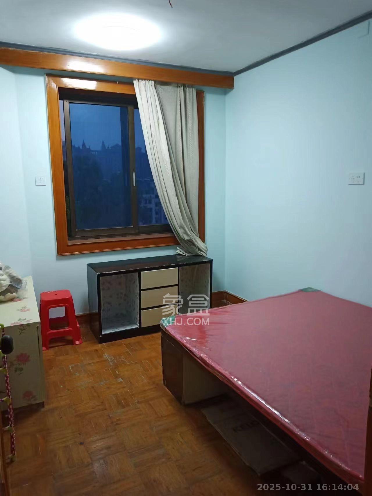 丽臣小区  3室1厅1卫    1500.0元/月室内图