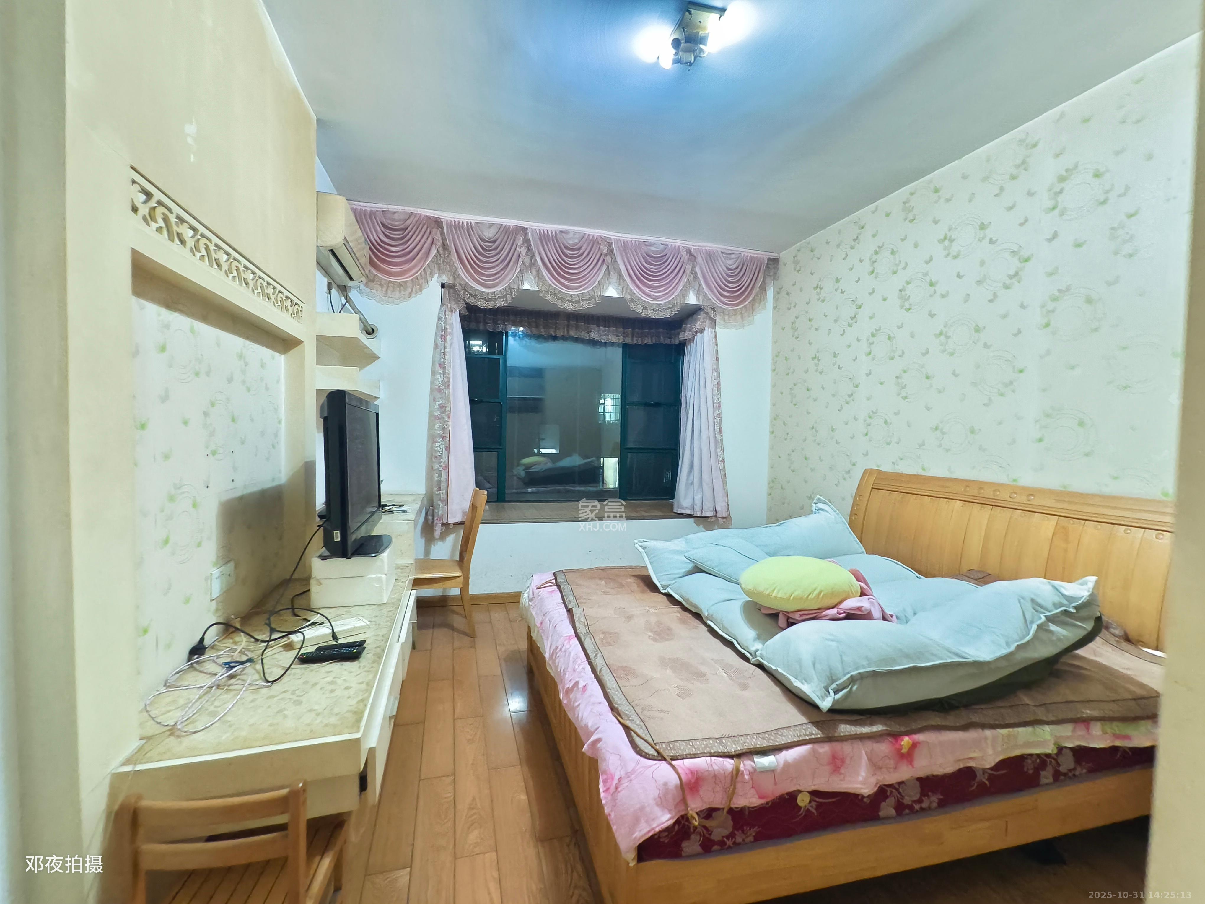 银桂苑  2室1厅1卫    2000.0元/月室内图